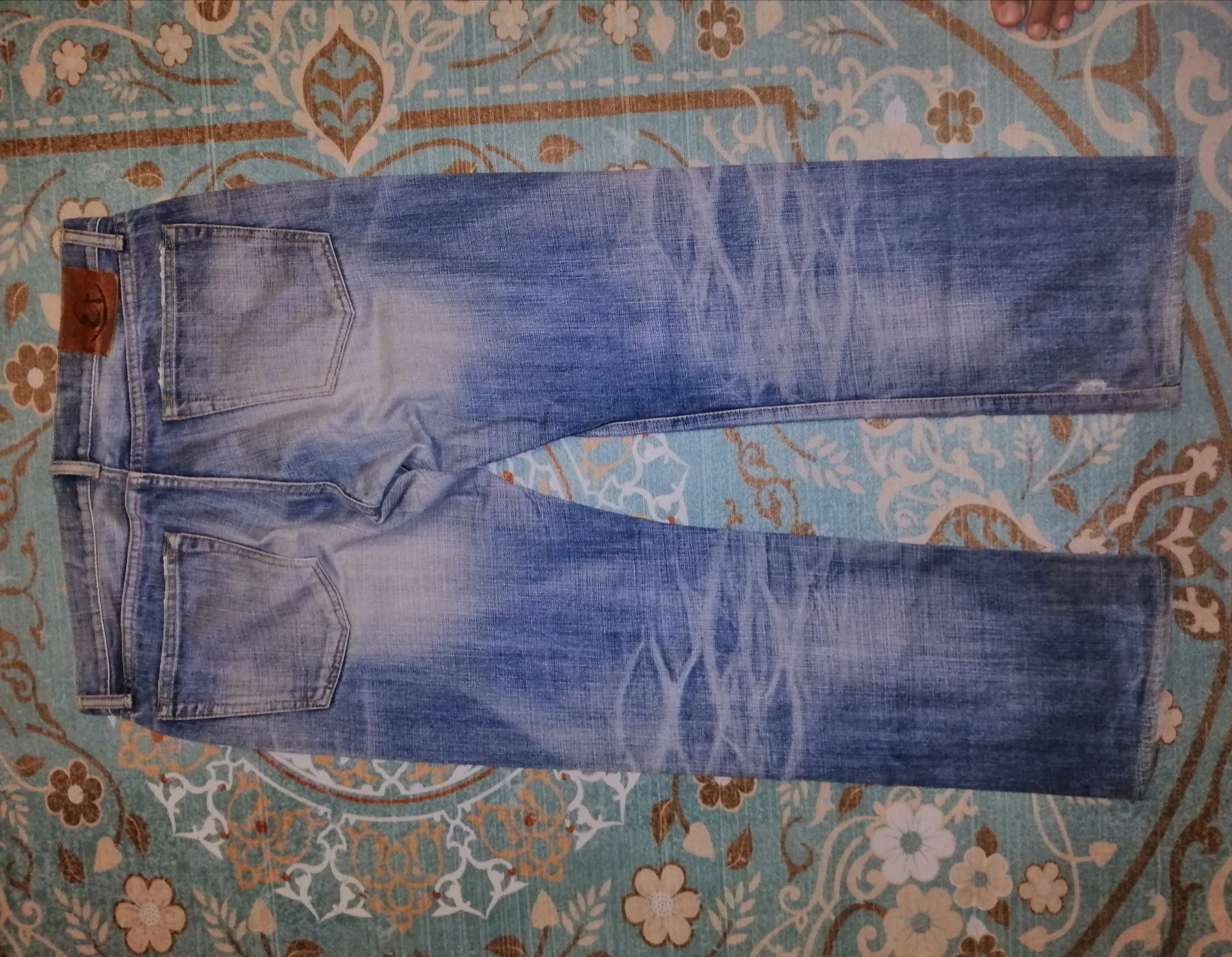 AWESOME RARE DISTRESSED DESIGN FADED ETERNAL DENIM JEANS