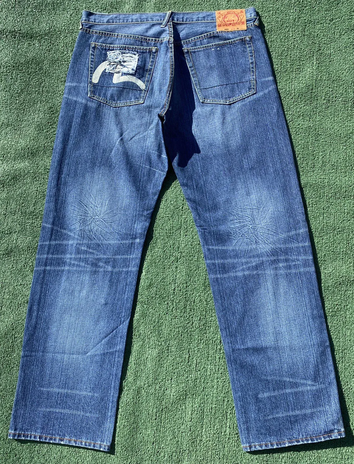 EVISU Distressed Button Fly Denim Jeans Men’s Size 39