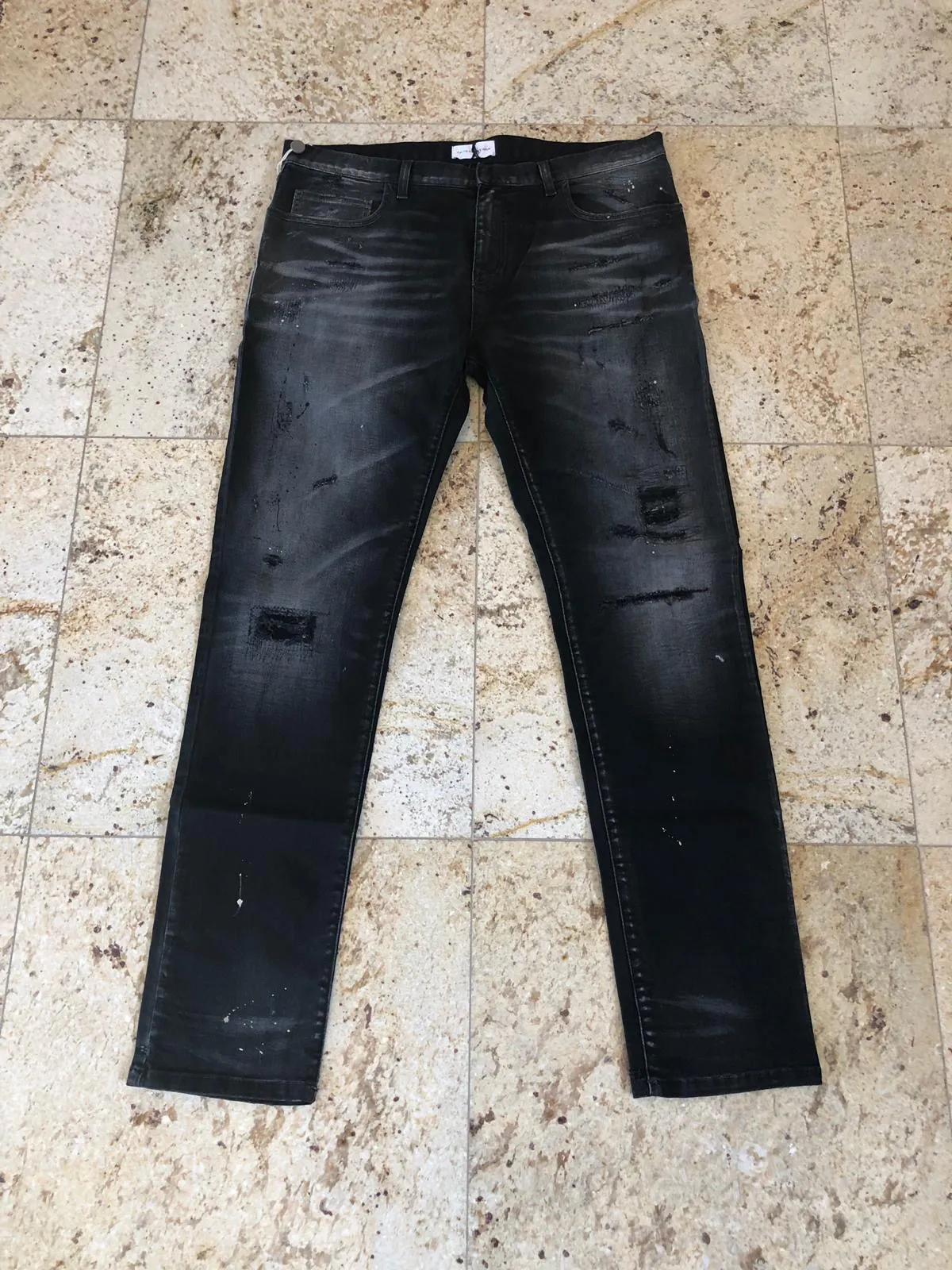 Destroy Denim Slim Pant in Black
