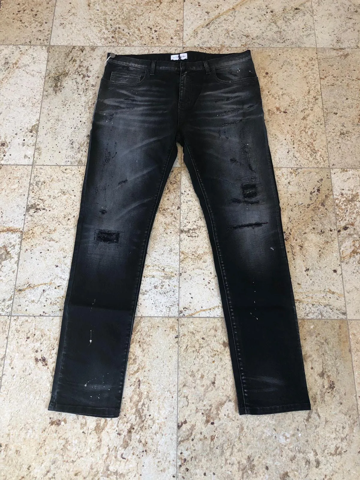 Destroy Denim Slim Pant in Black
