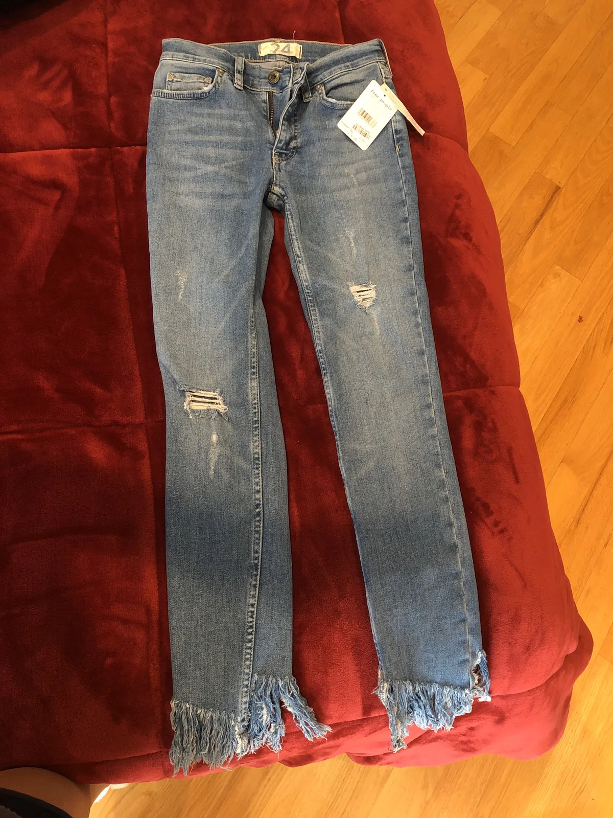 skinny jeans