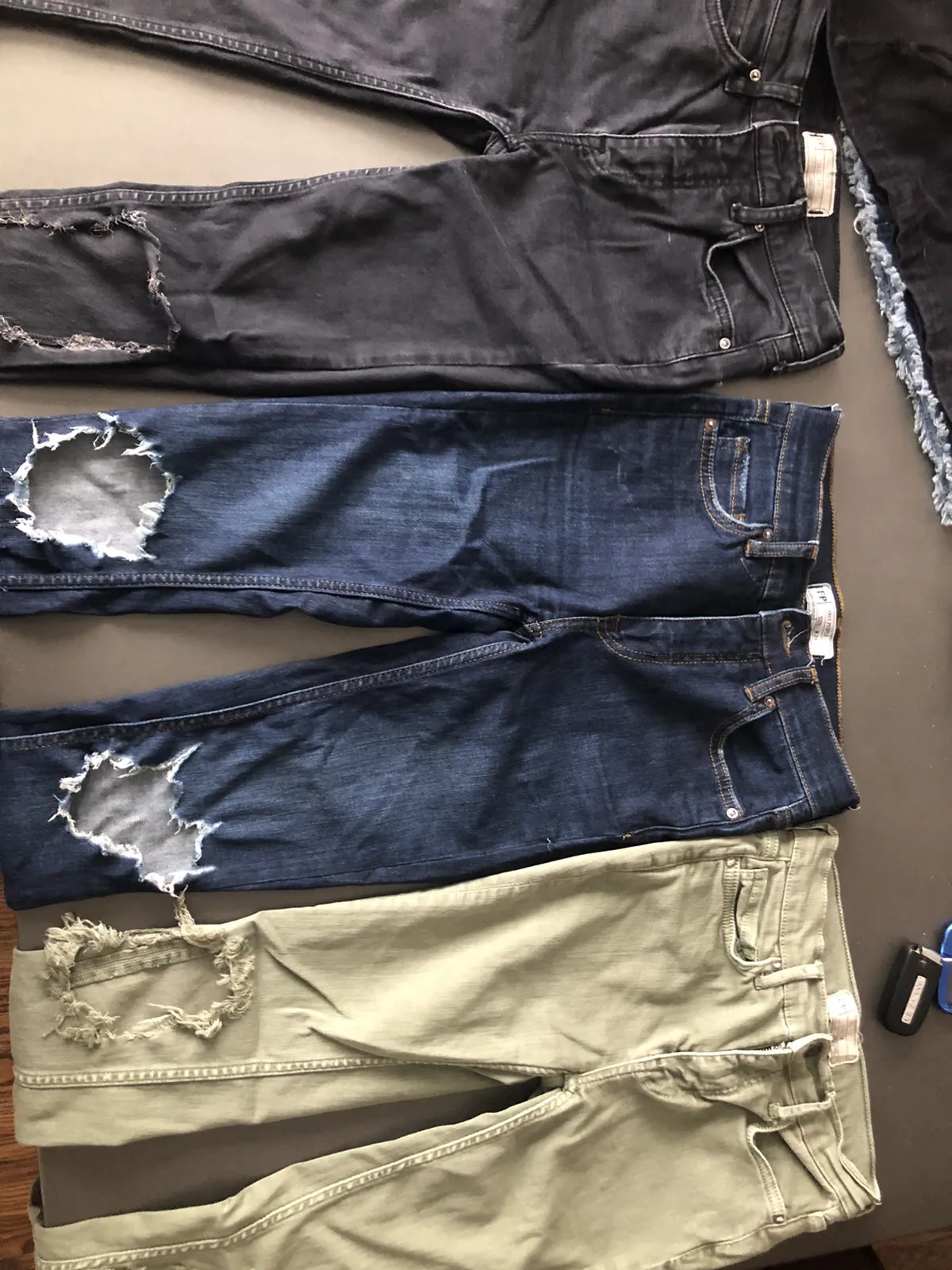 SIZE 24 - 4 pairs of free people jeans