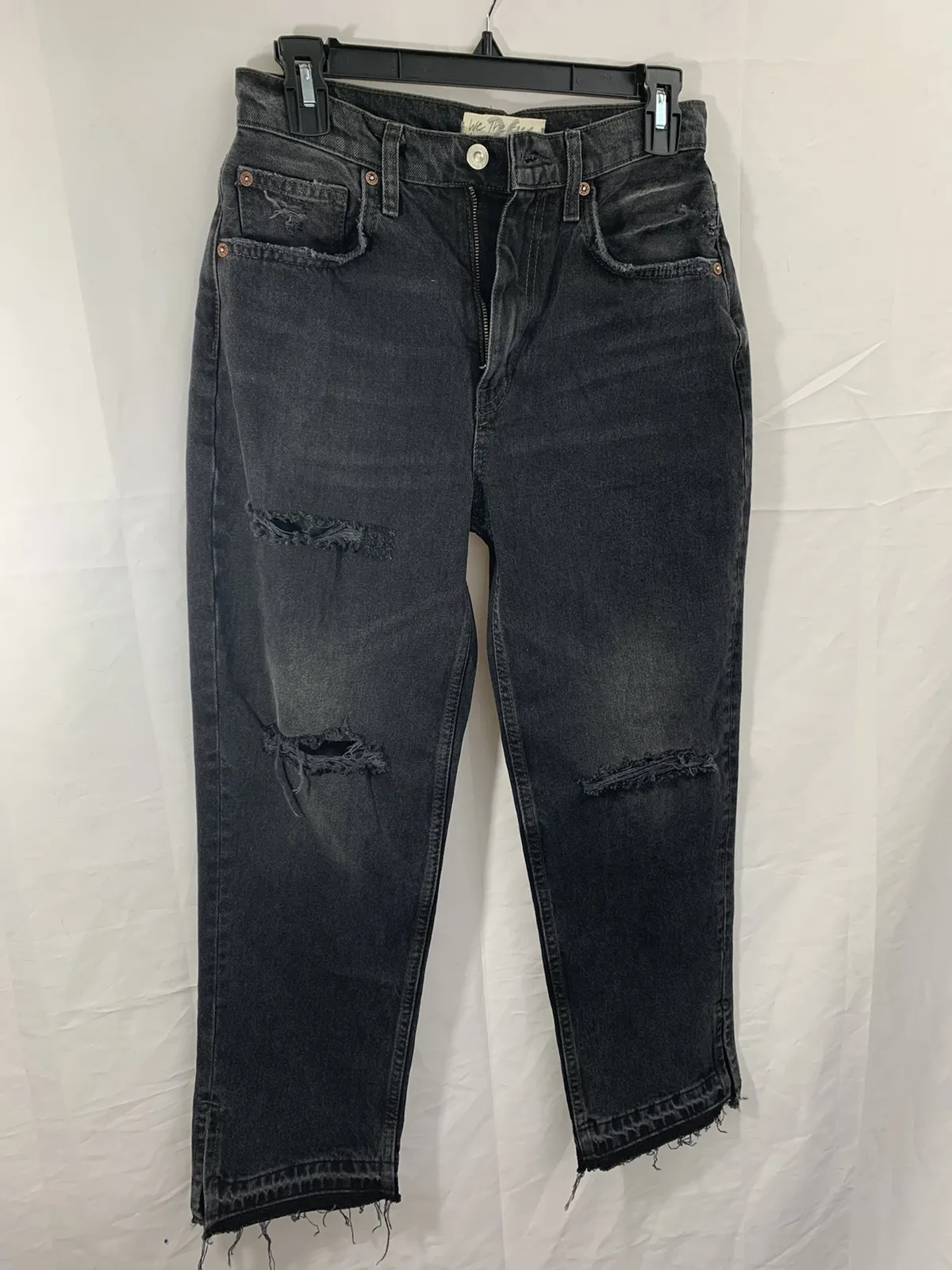 NWOT Free People Distressed Boyfriend Capri