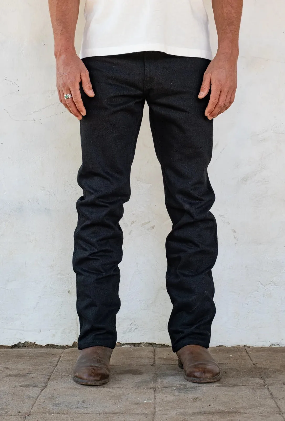 Wilkes Bootcut, 17oz. Black slub, 31