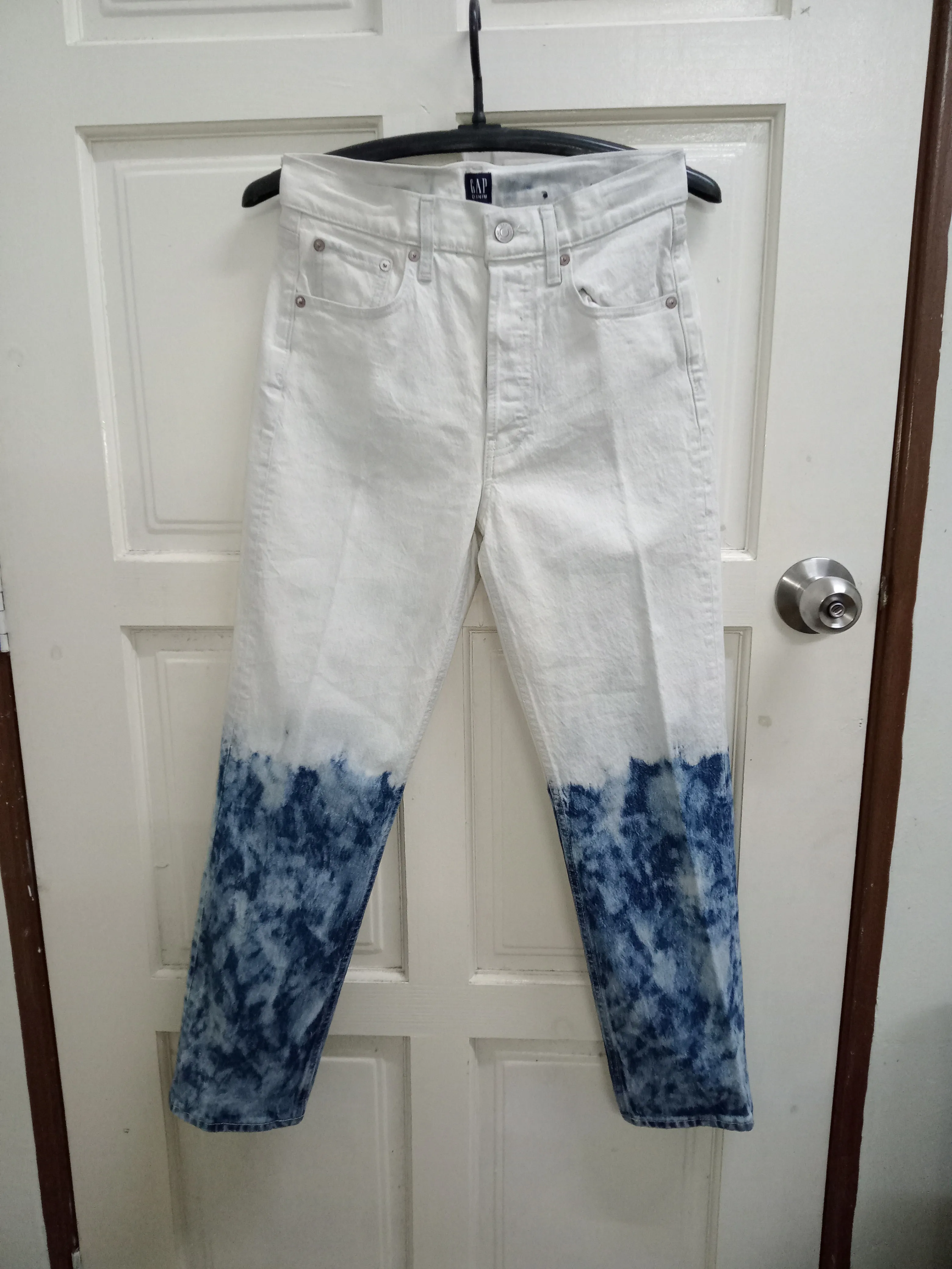 STEALS 🔥Gap Original Bleach Jeans