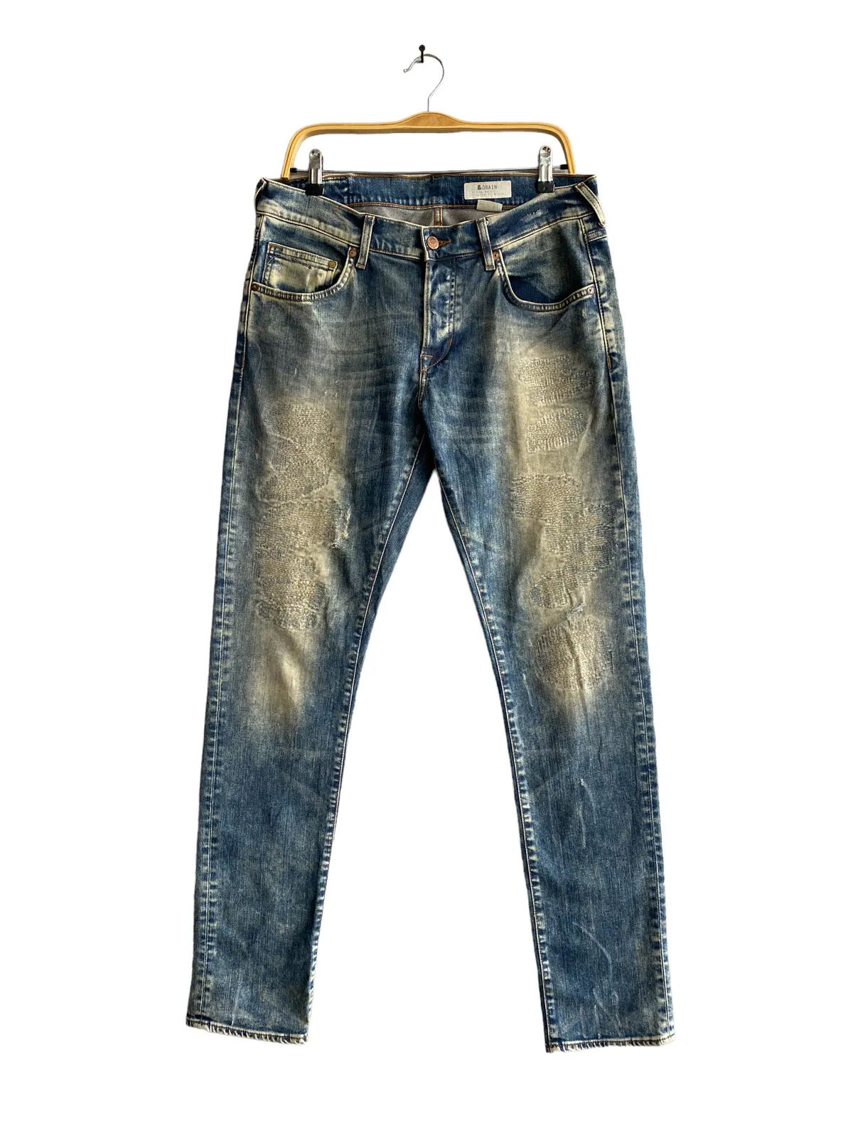 H&M Distressed Denima Bondage Style Design Stretchable Jeans