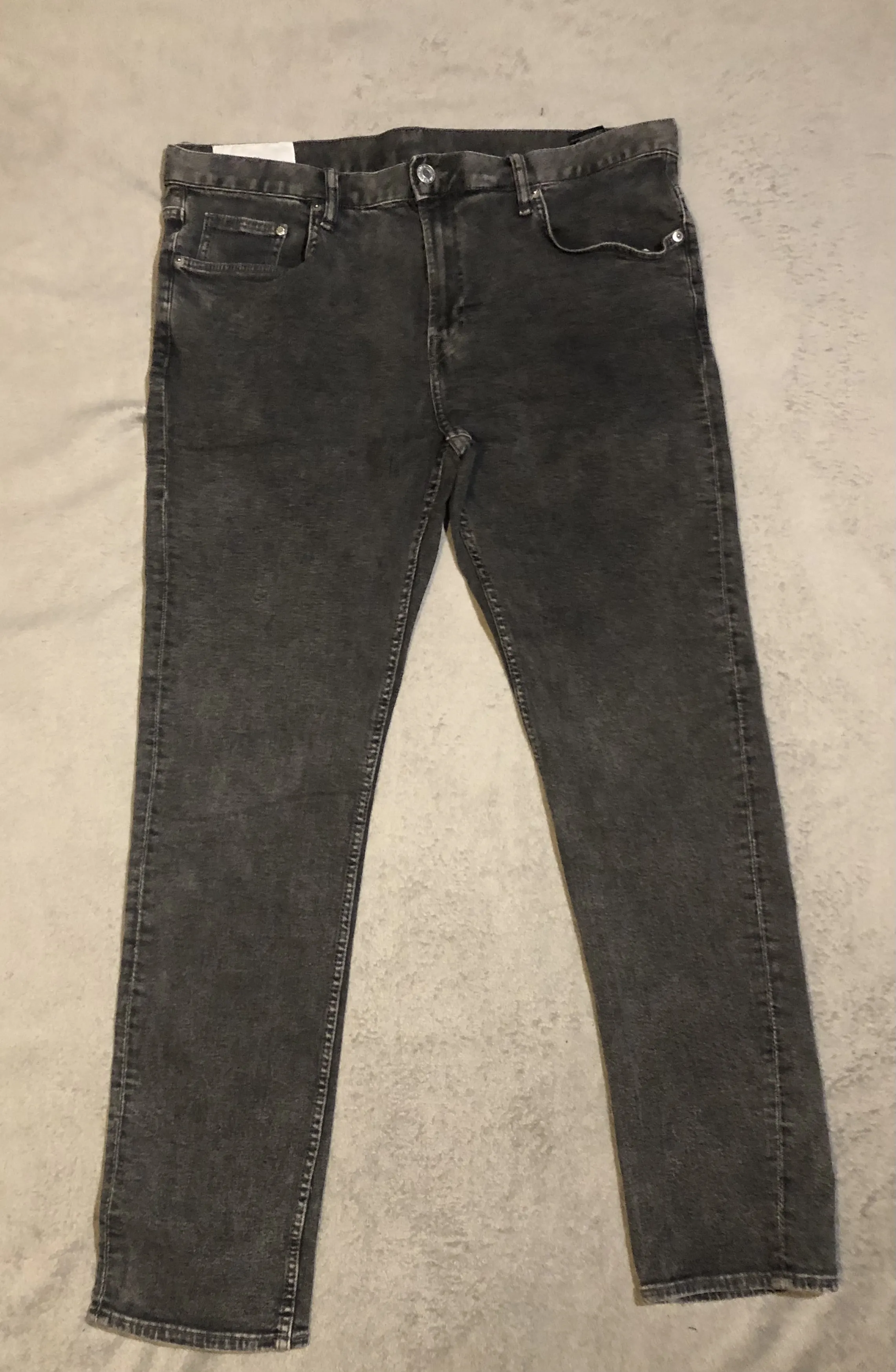 H&M Denim slim coupe Etroie dark wash straight leg 36x32