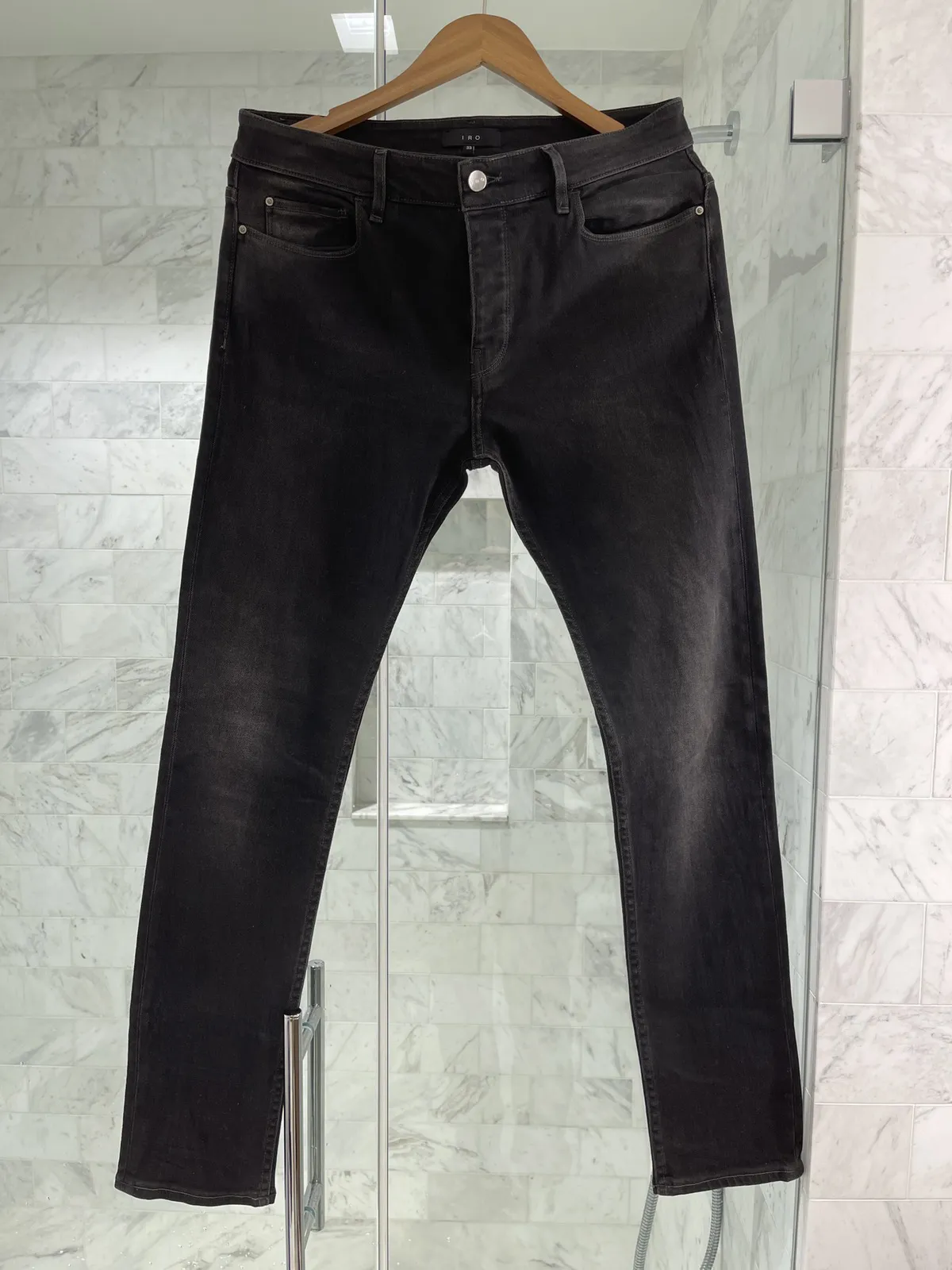 Slim fit straight leg
