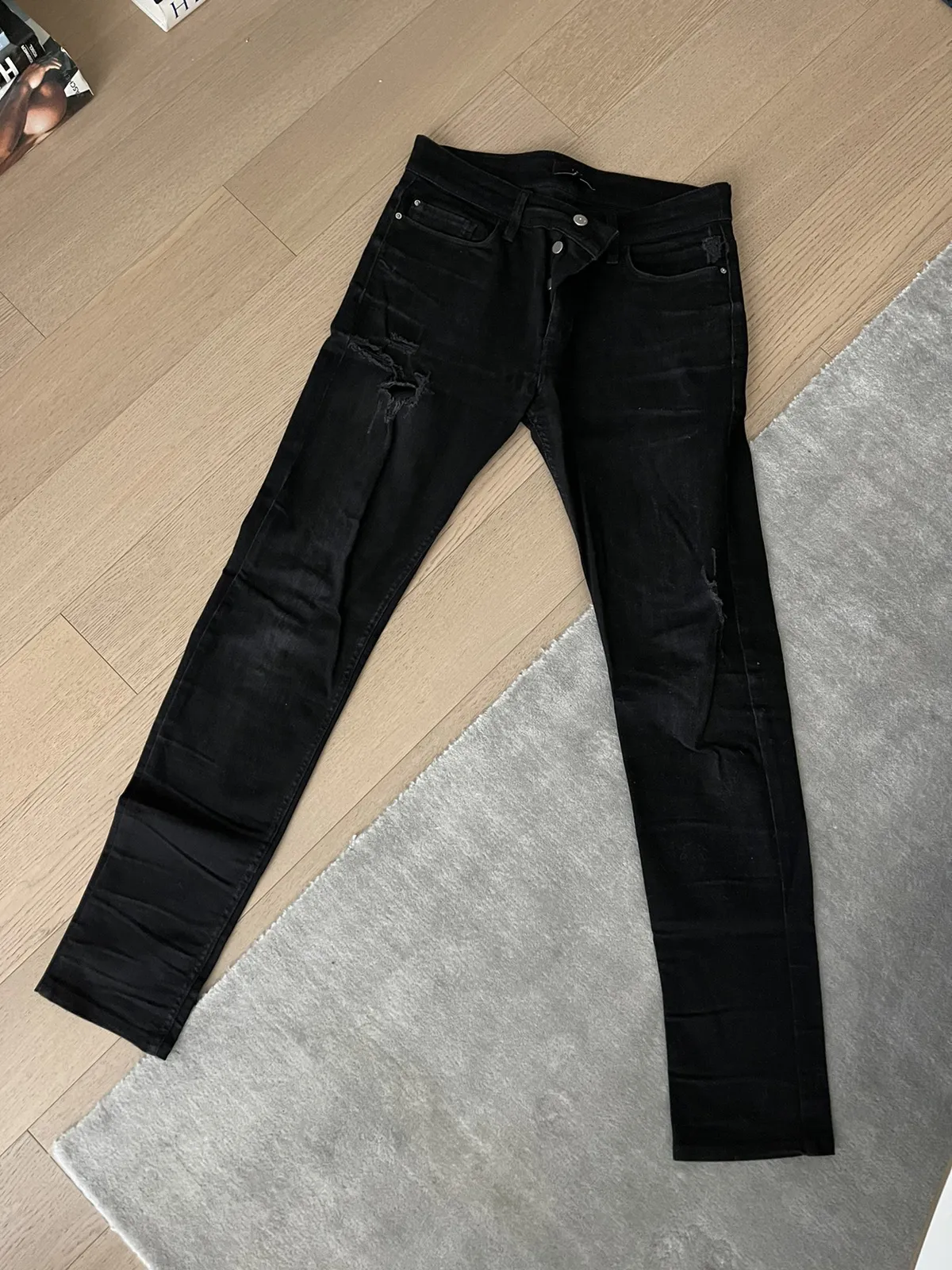 Black Ripped Jeans