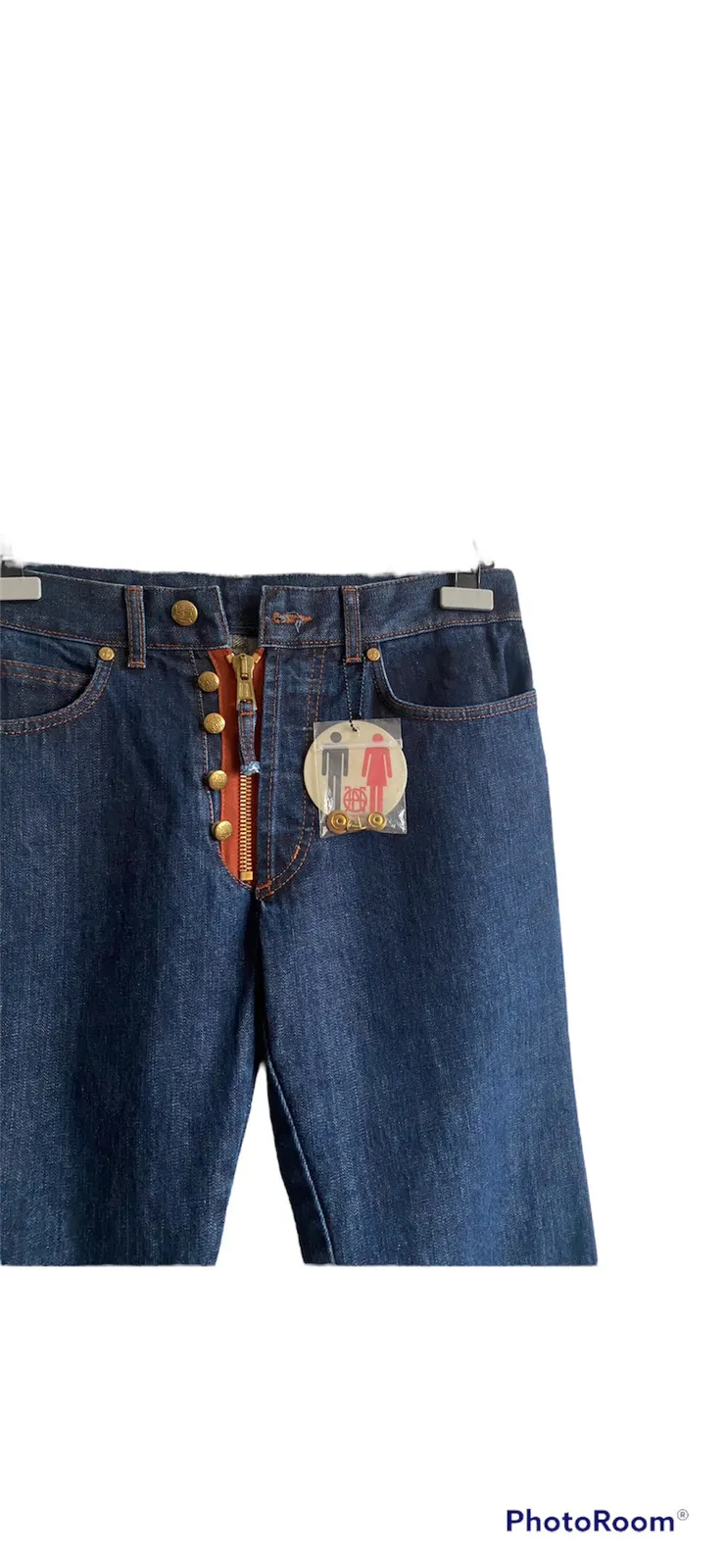 exposed zipper jeans