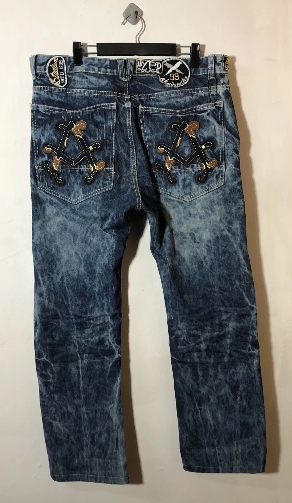 AKADEMIKS Acid Wash Denim Jeans Patch Unique Design
