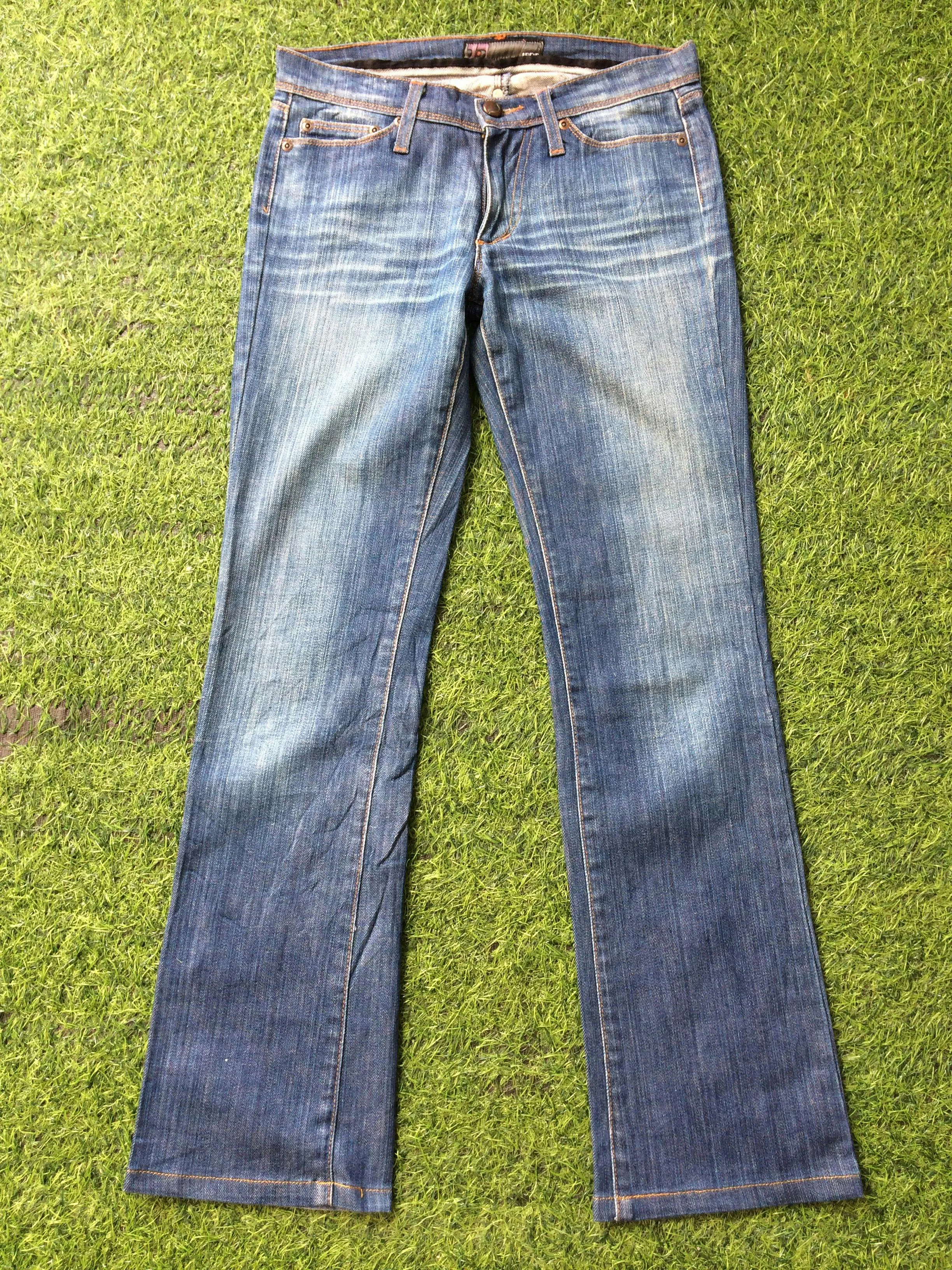 Joe's Low Rise Bootcut Jeans #D-579
