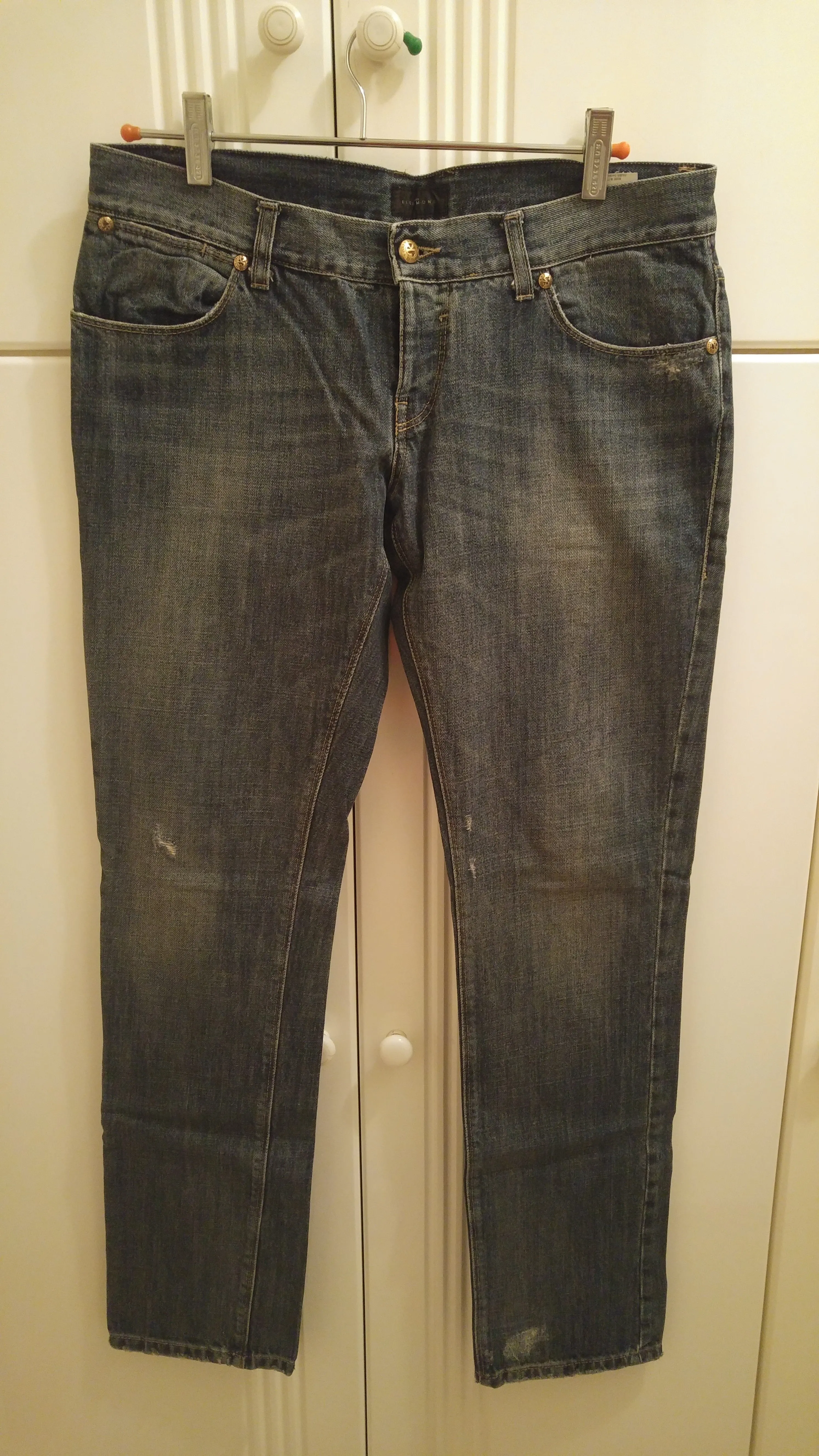 indigo faded slim distressed jeans