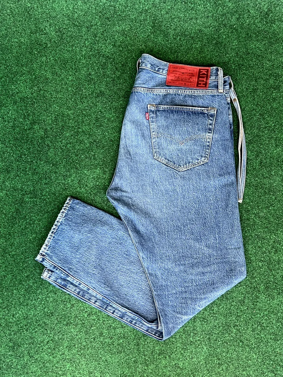 KITH x Levi’s Strawberry Fields 501 Denim Jeans 38x32