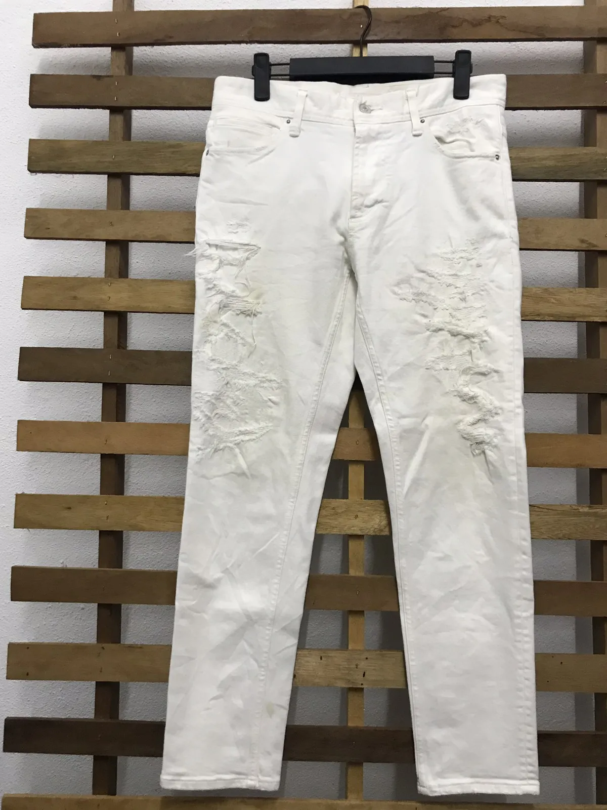 Kojima distress style white Jeans