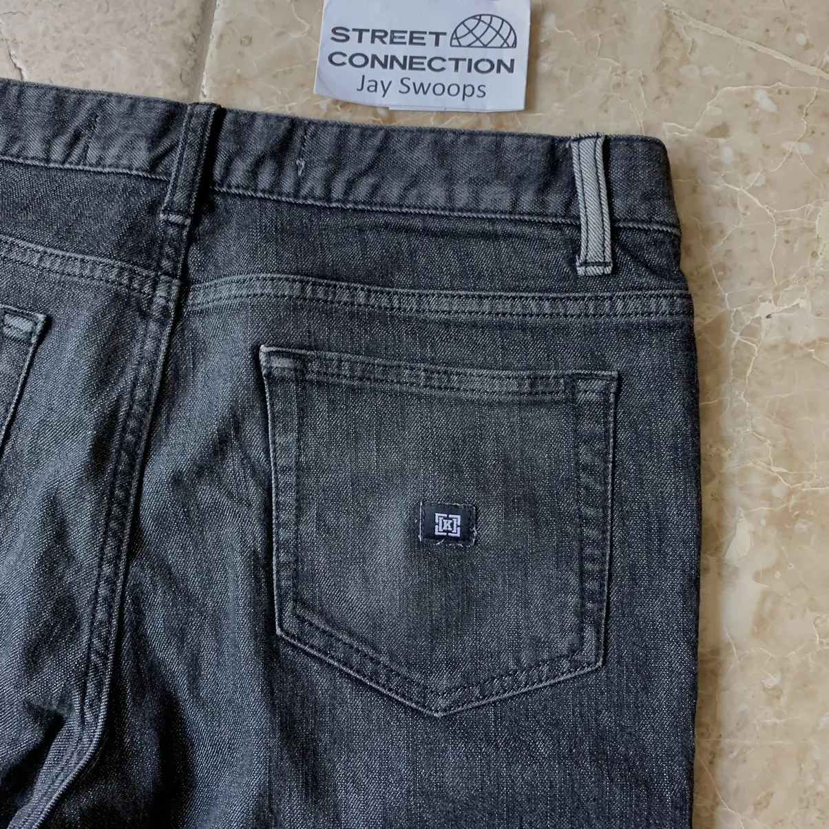 KR3W K SLIM DENIM JEANS SIZE 34 32