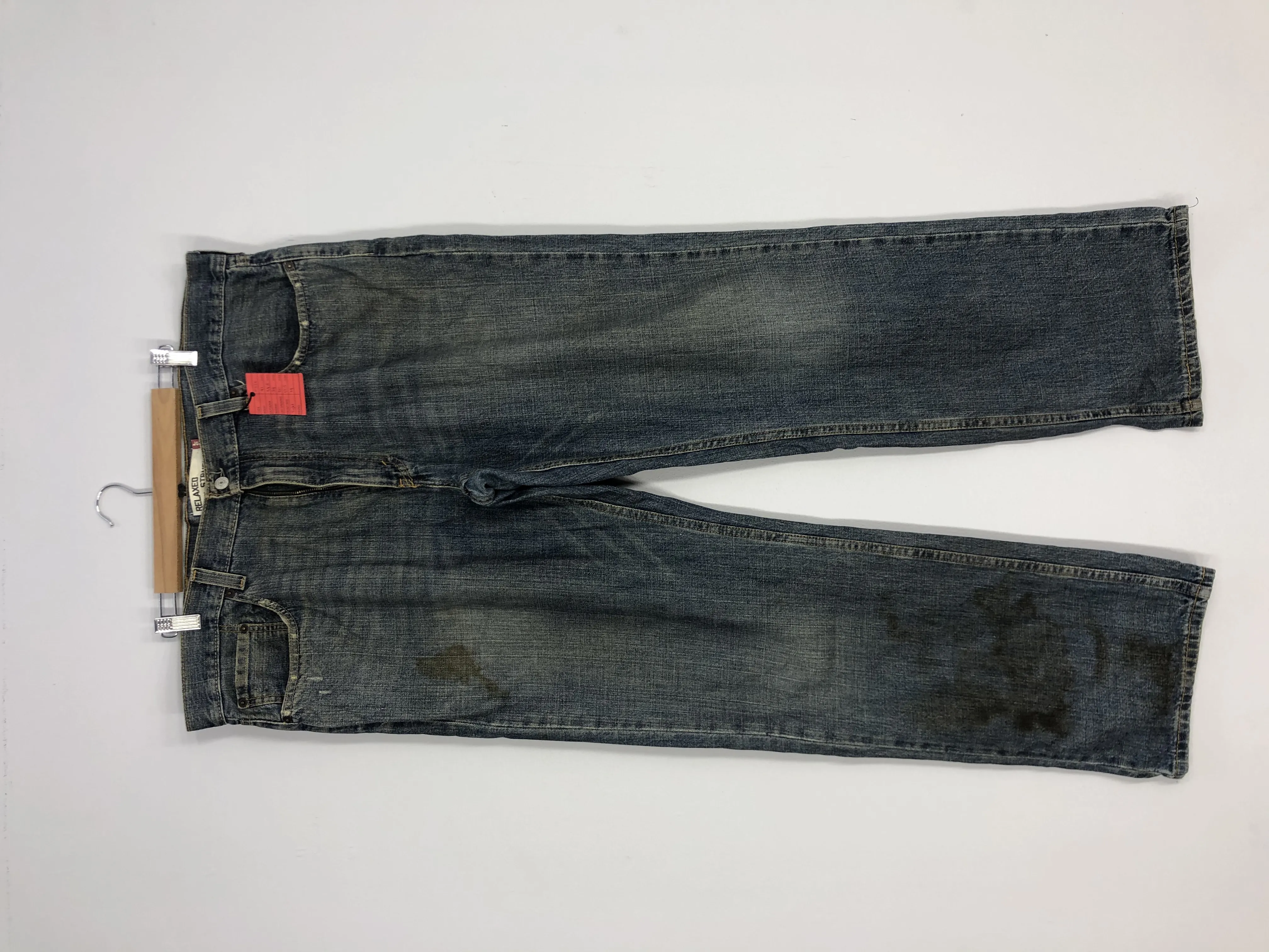 Distressed LEVI'S 559 Relaxed Straight Cut Jeans Size 41