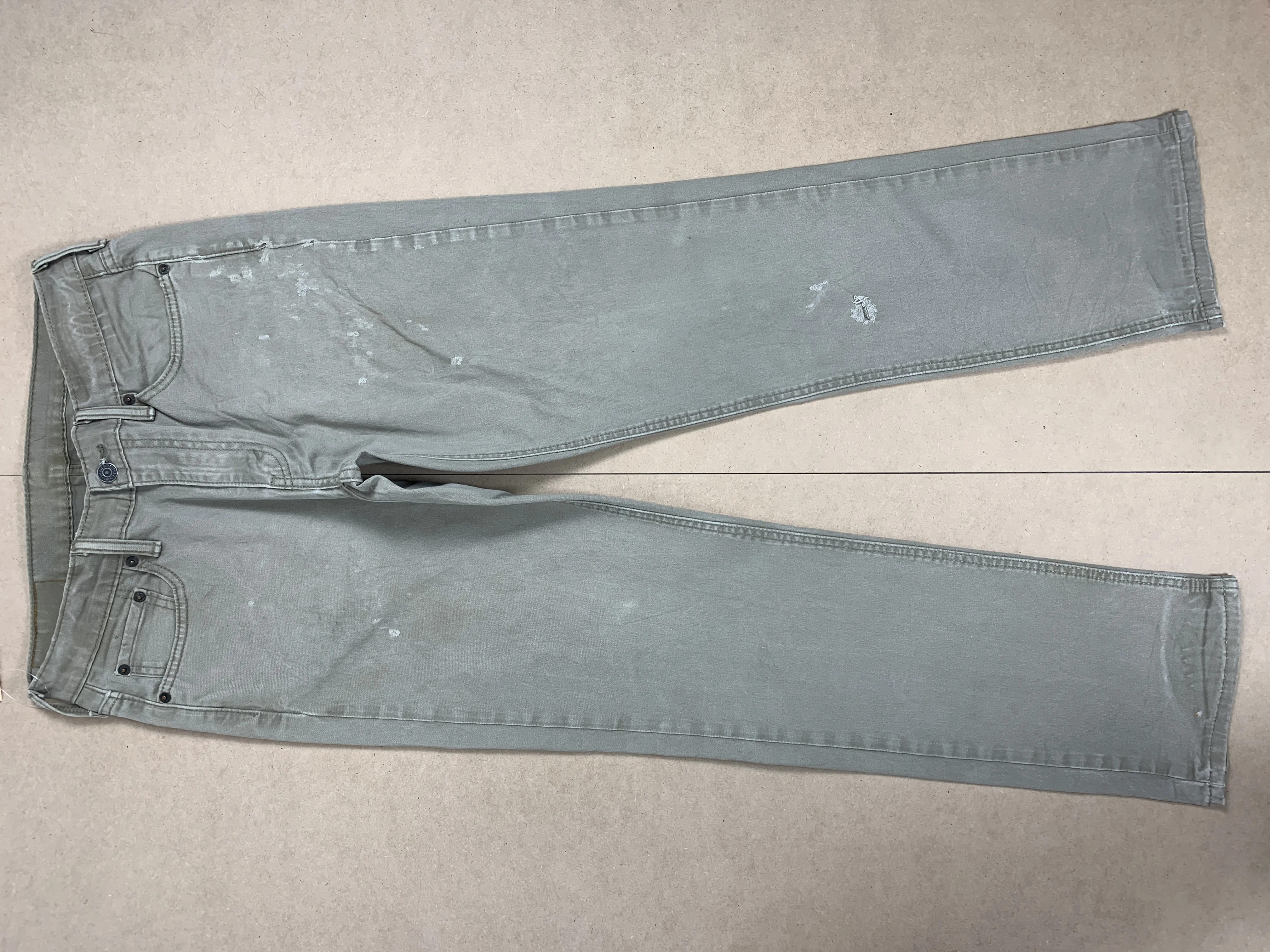 Vintage LEVI'S 541 Silver Tab Distressed Grey Jeans