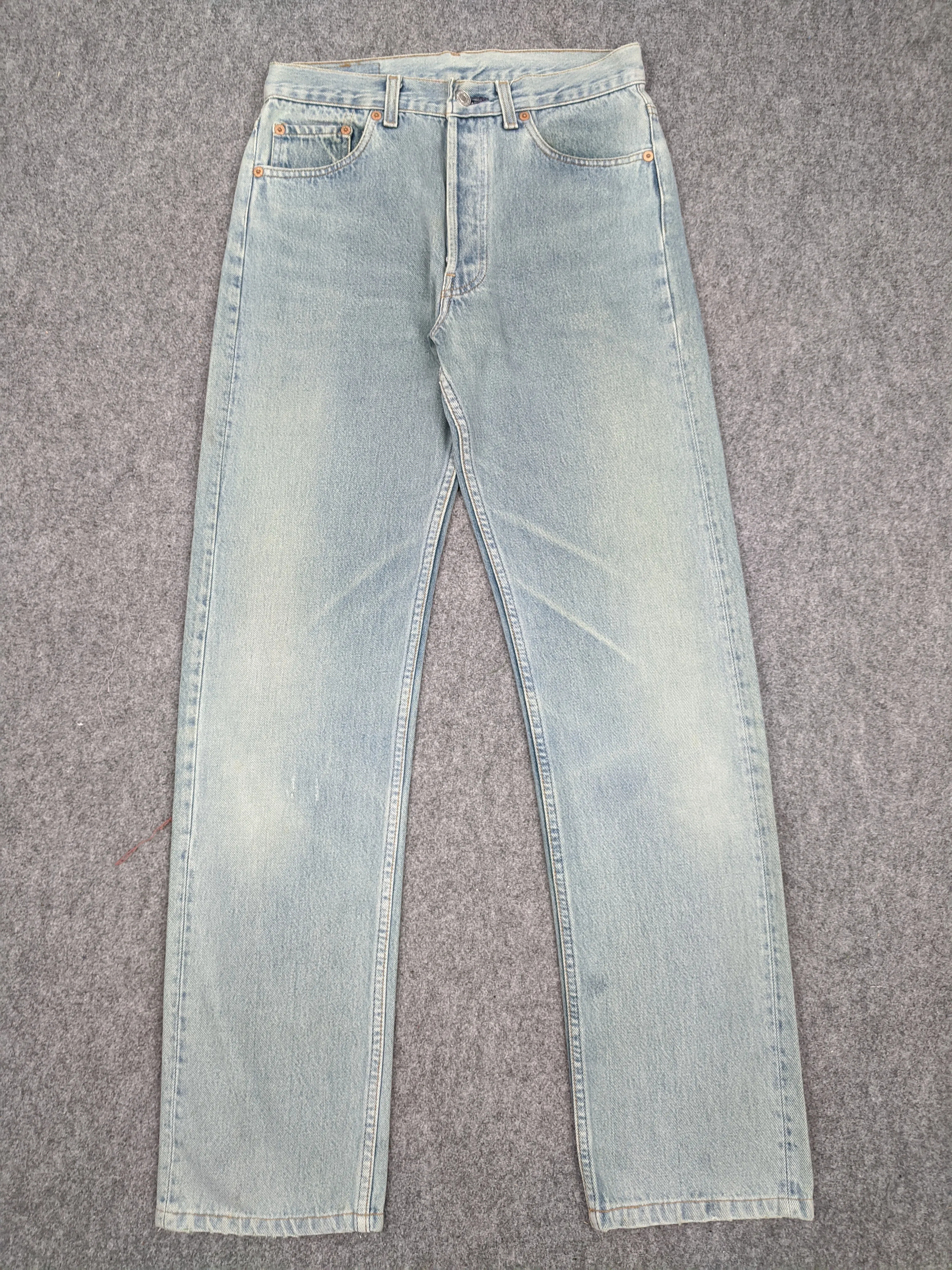 Vintage 90s Levis 501 Faded Blue Jeans