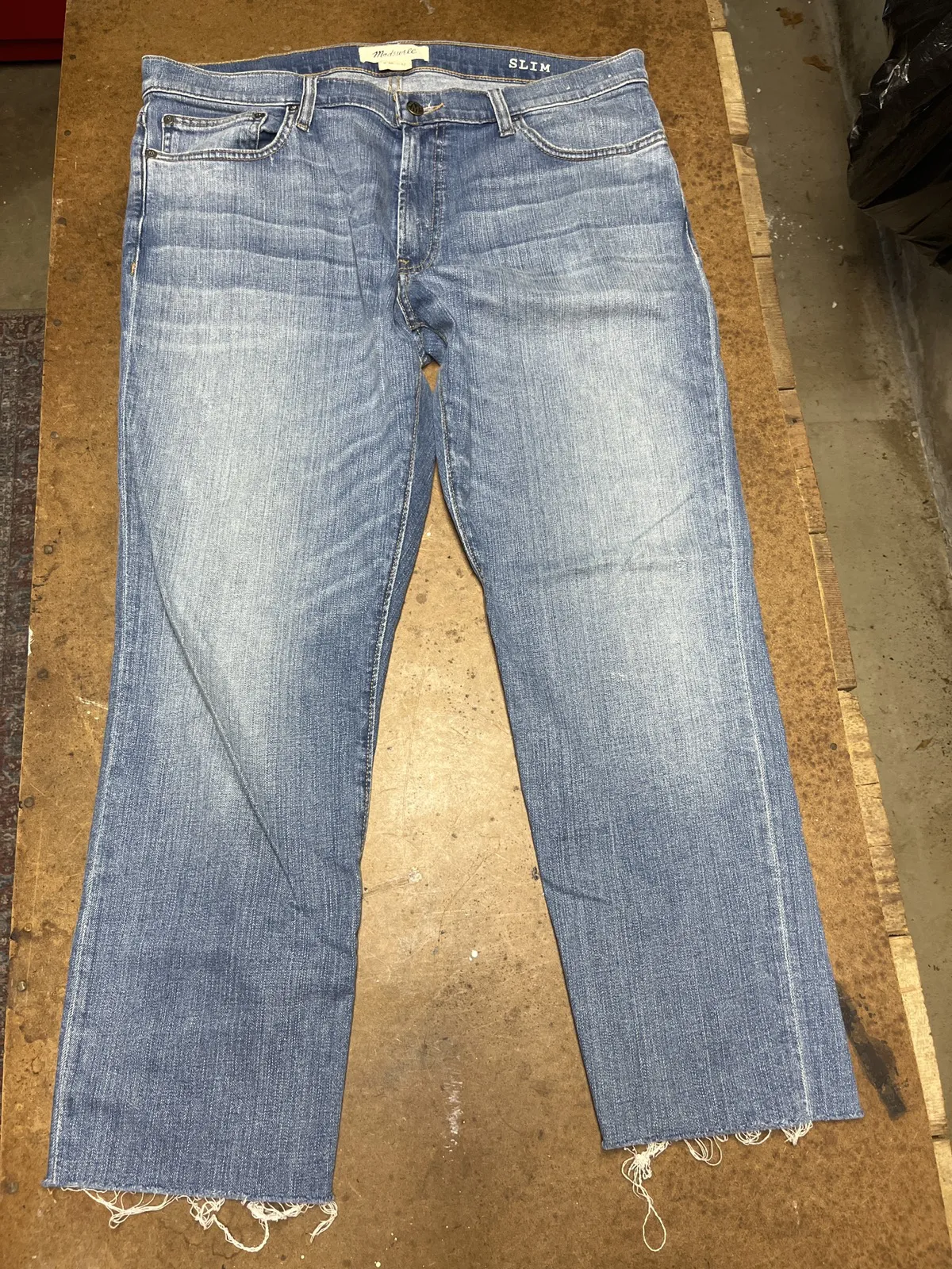 Madewell 36 stretch cropped Slim Jeans washed