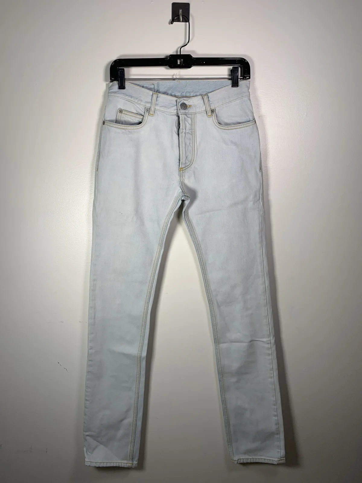 10 Denim In Bleach With Cut Out Back Pocket