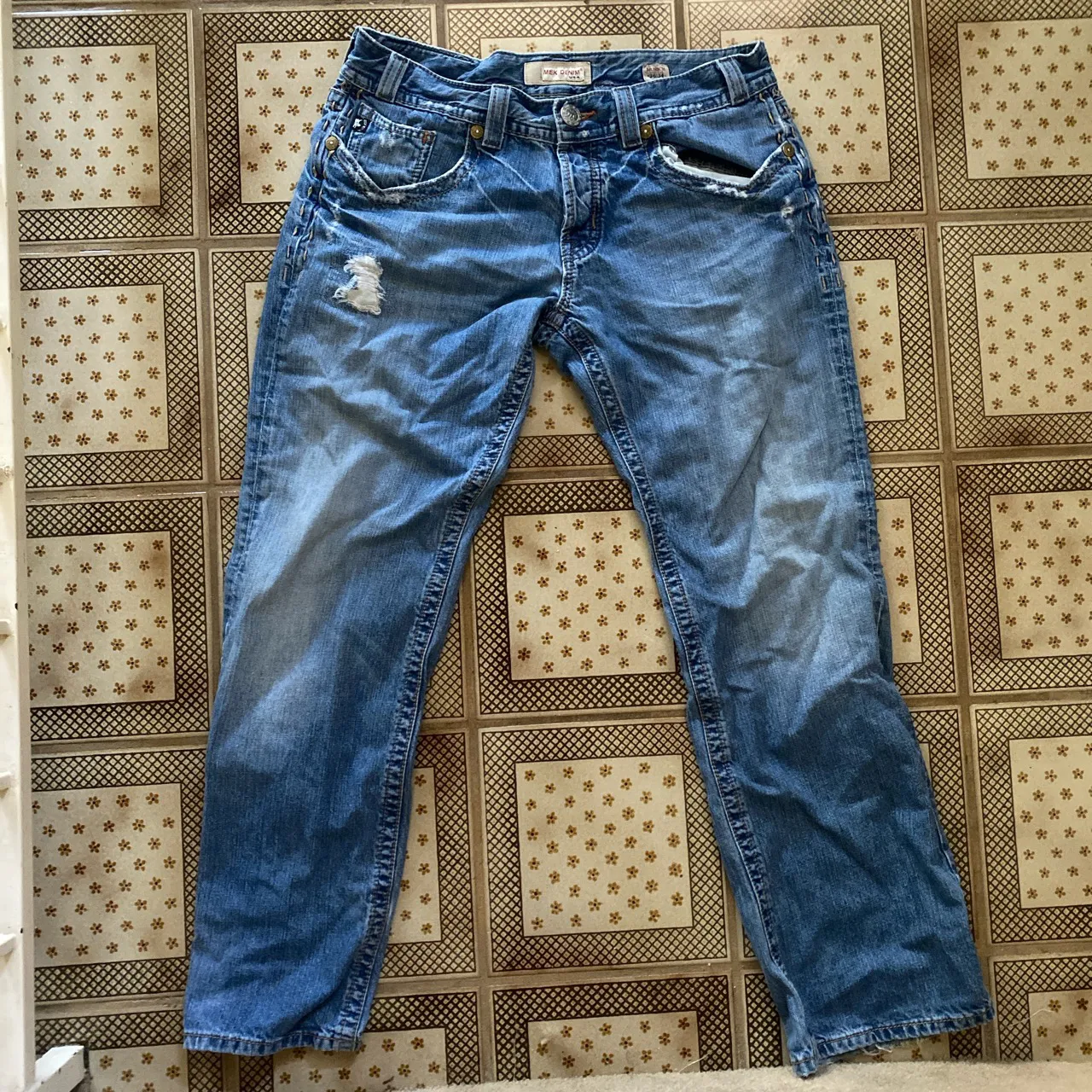 Mek denim jeans.