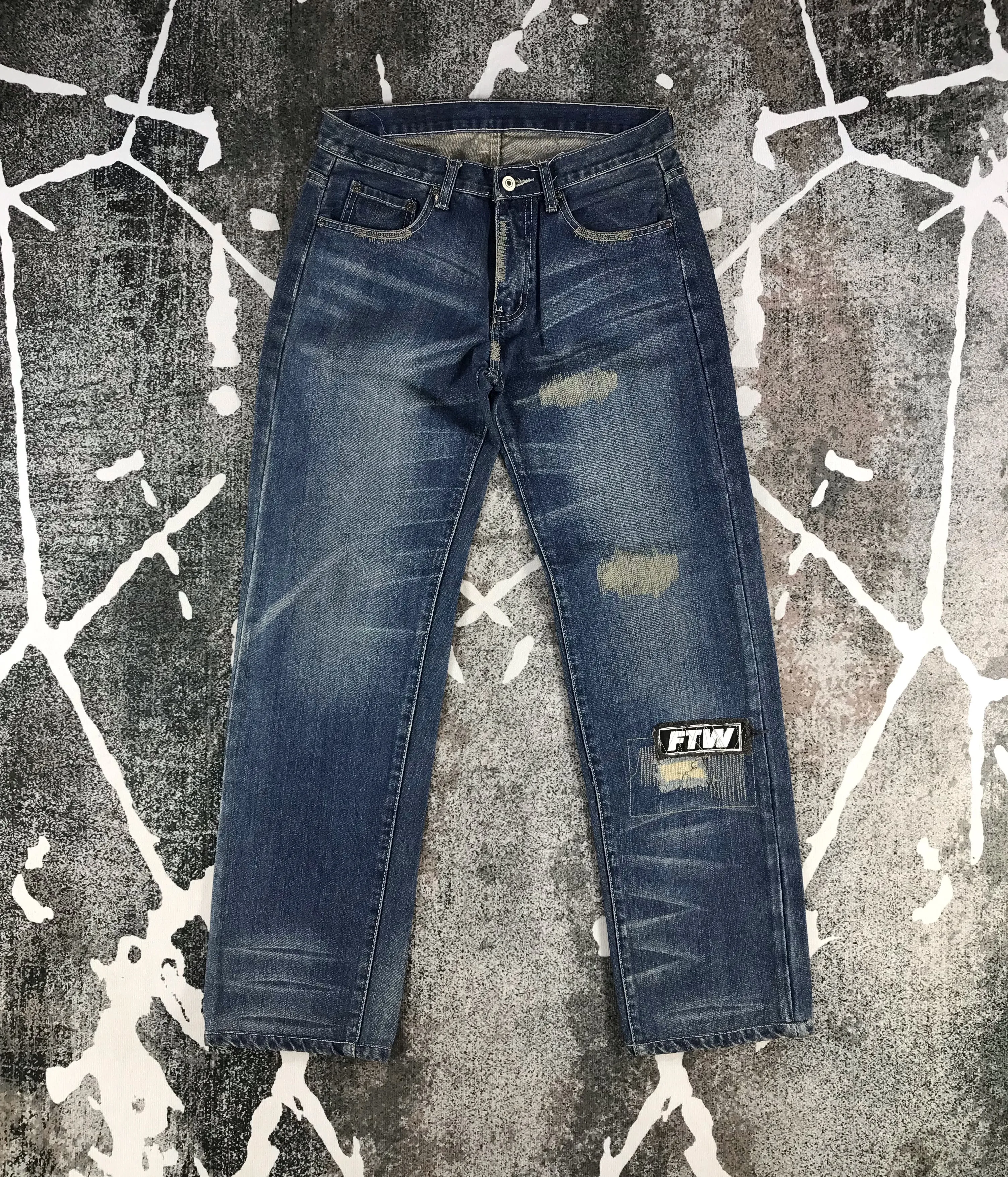 Neighborhood Jeans Distressed Patchwork Denim KJ831