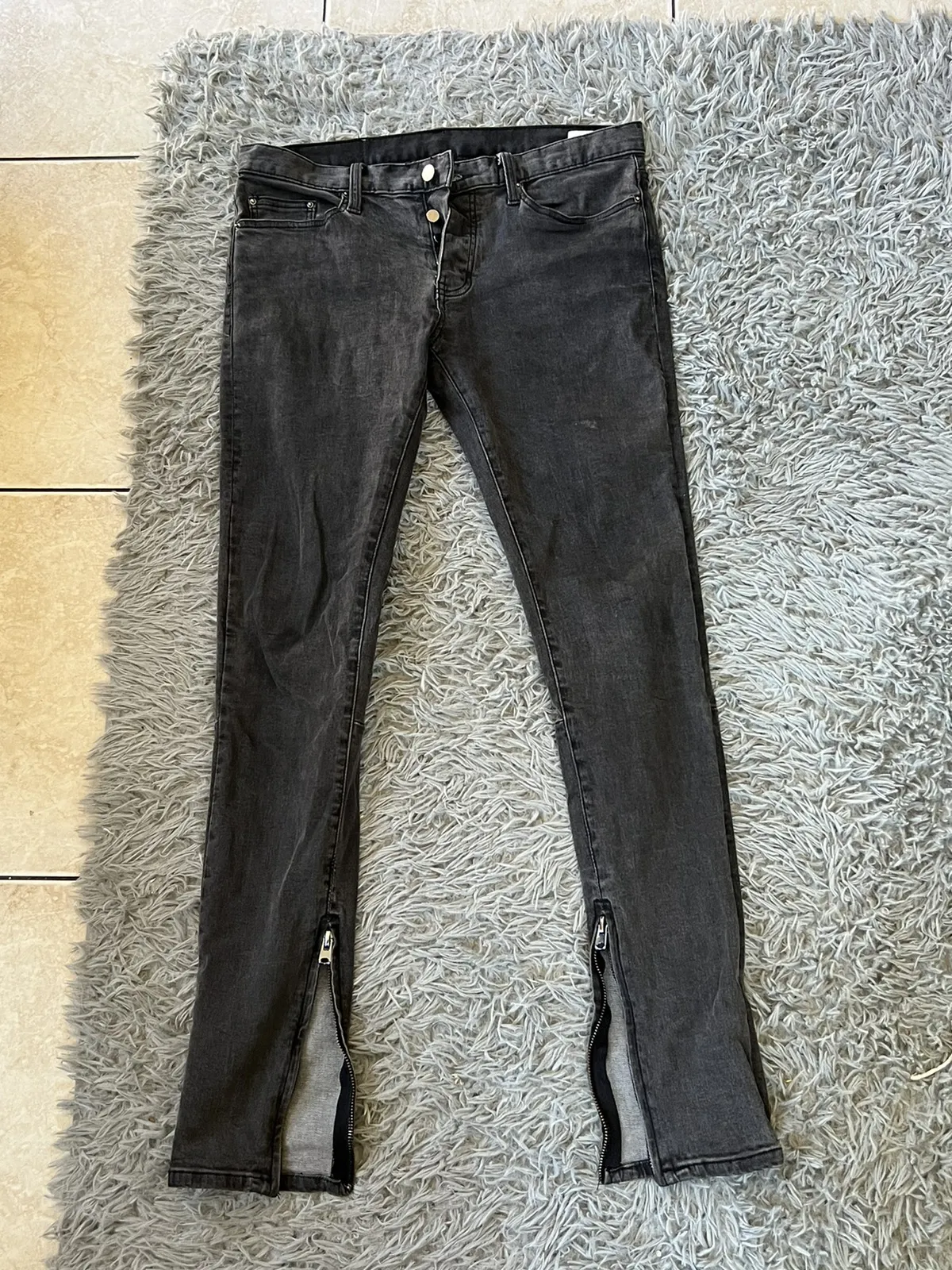 Mens MNML Jeans