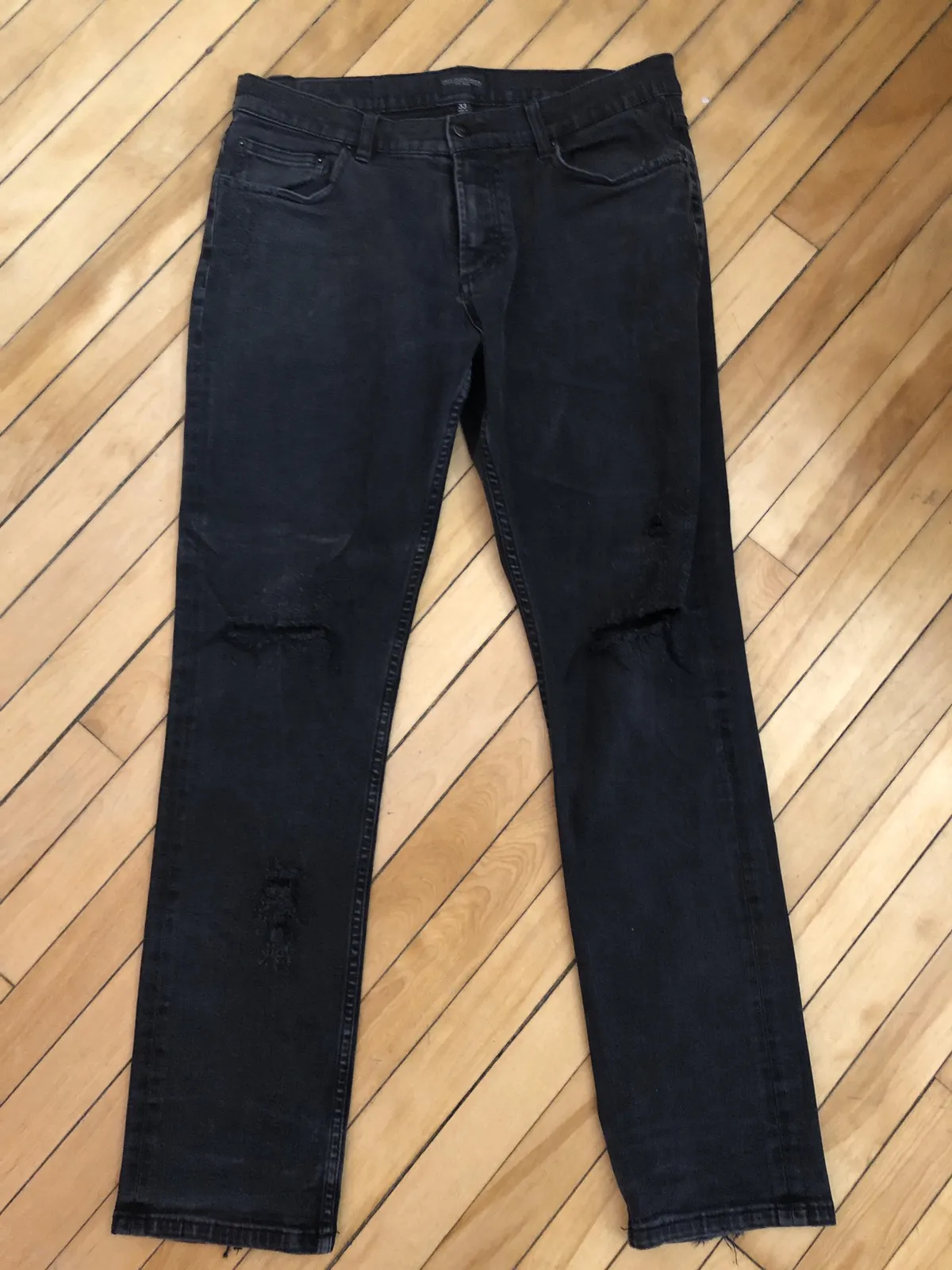 Obey jeans. Distressed. Slim fit. Black.
