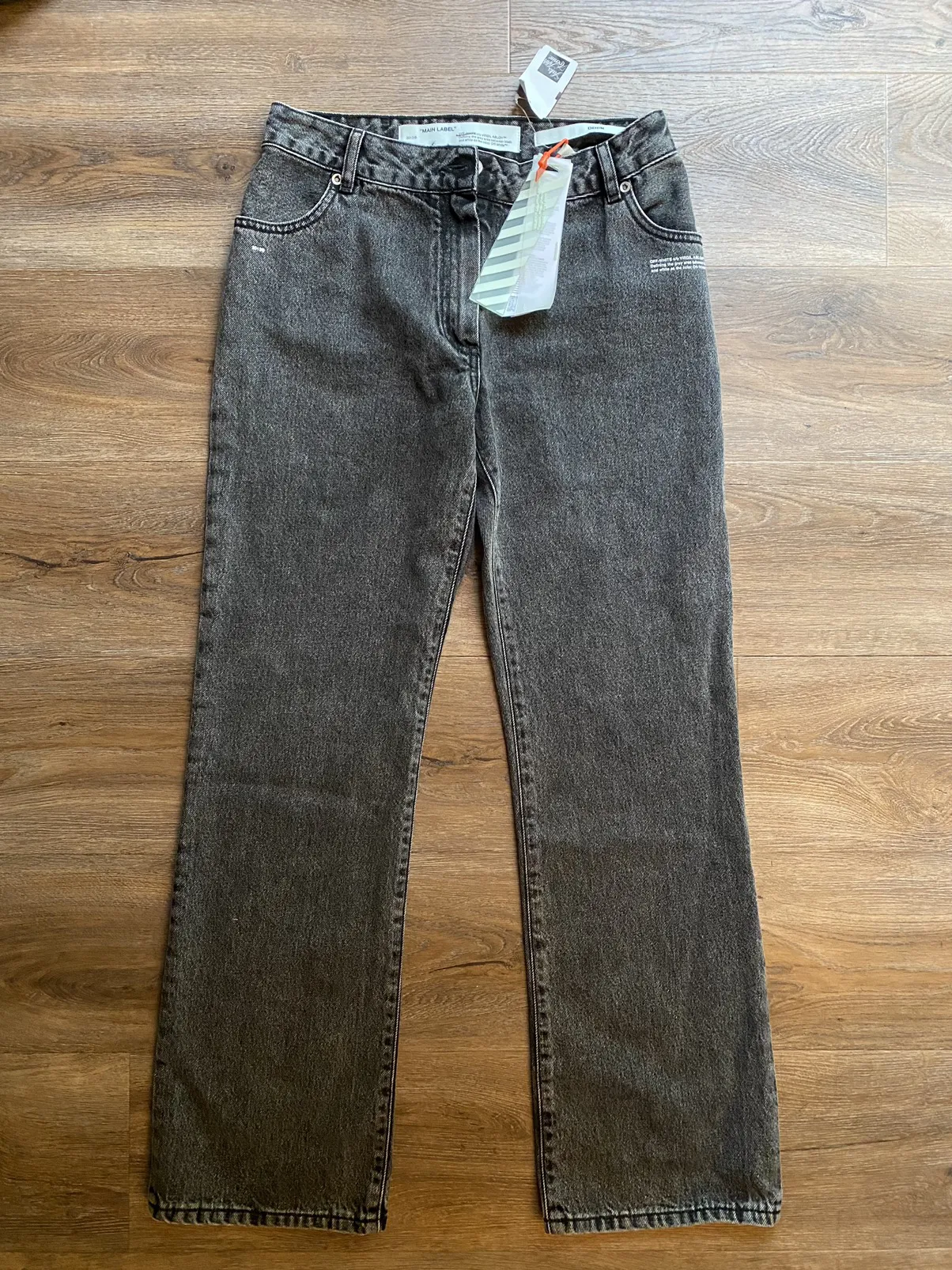 Off white denim jeans size 28