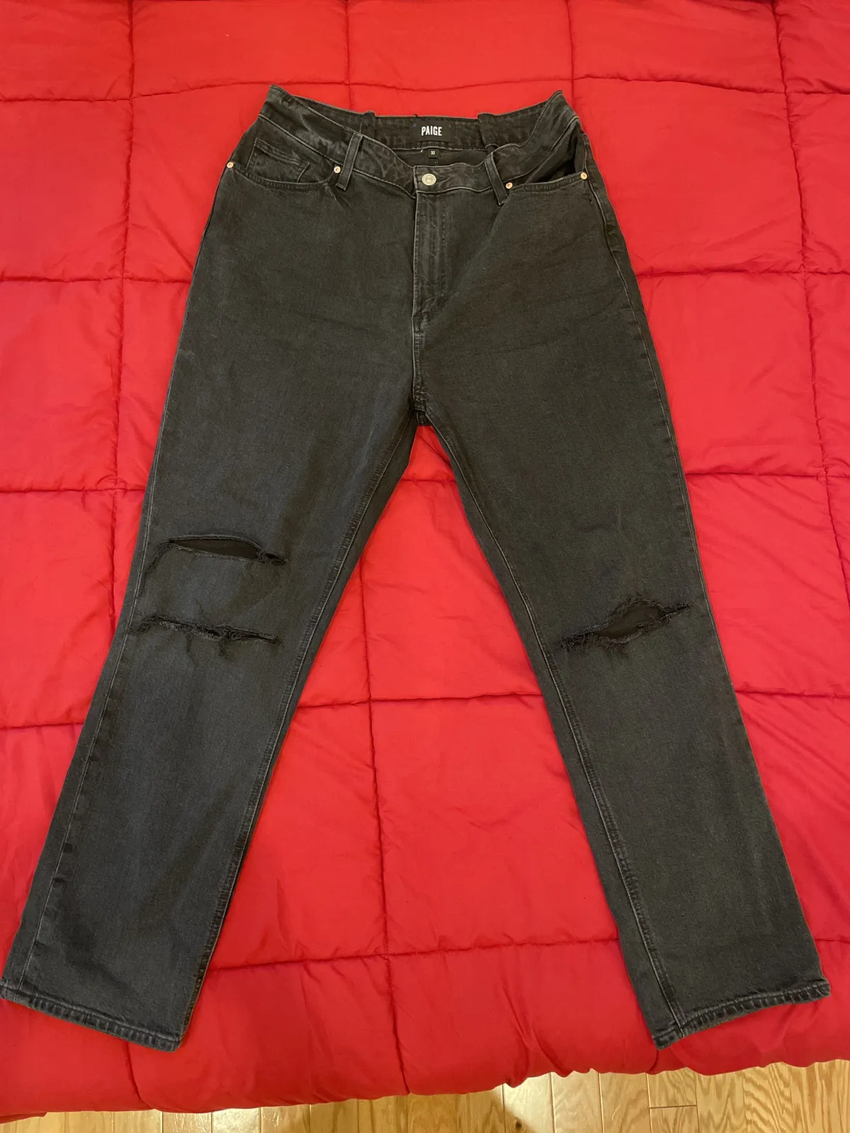 Black distressed jeans