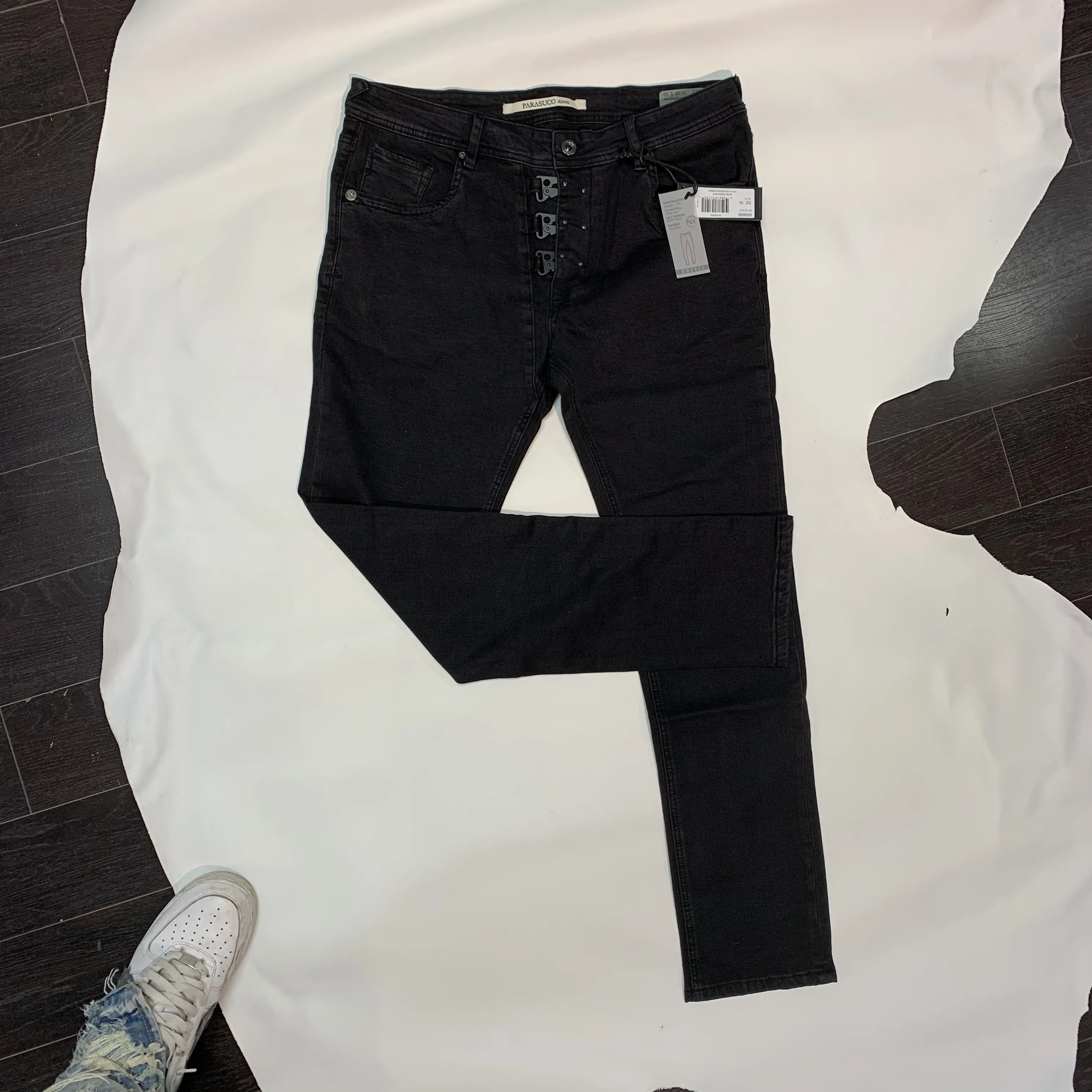 Parasuco Black Buckle Jeans