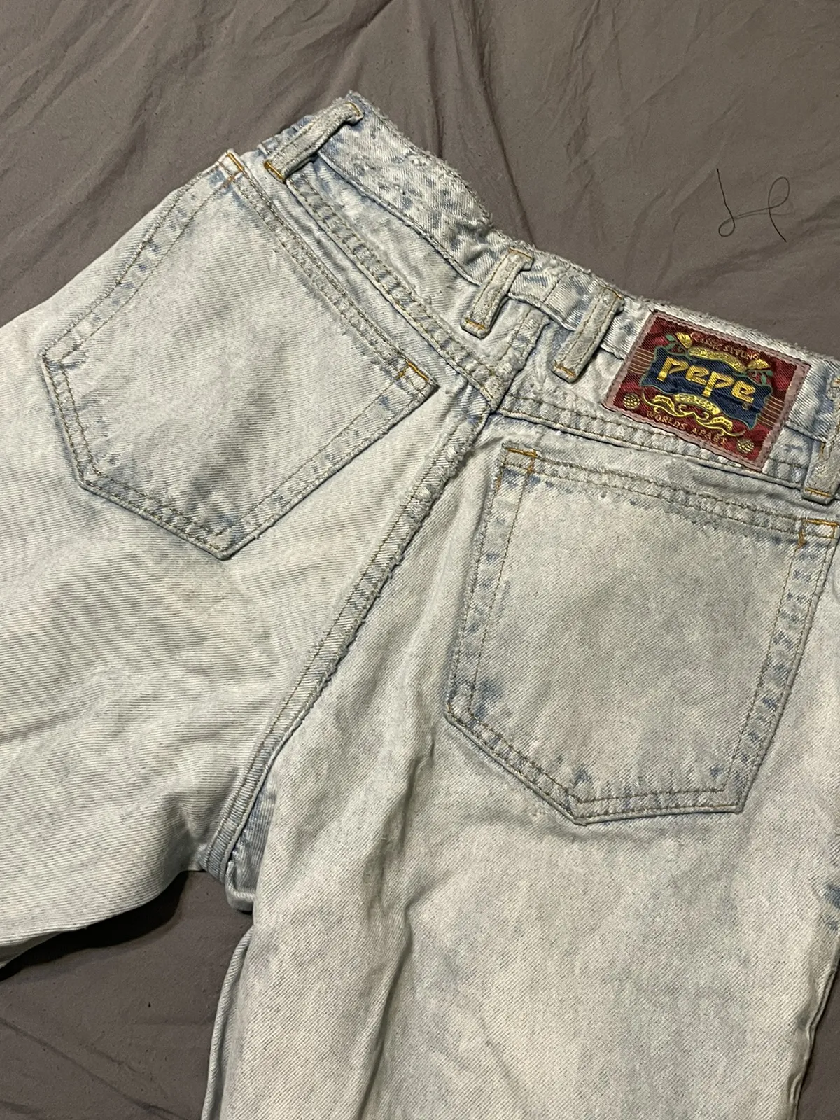 1980’s Pepe light stone wash high waisted mom jeans 28 32
