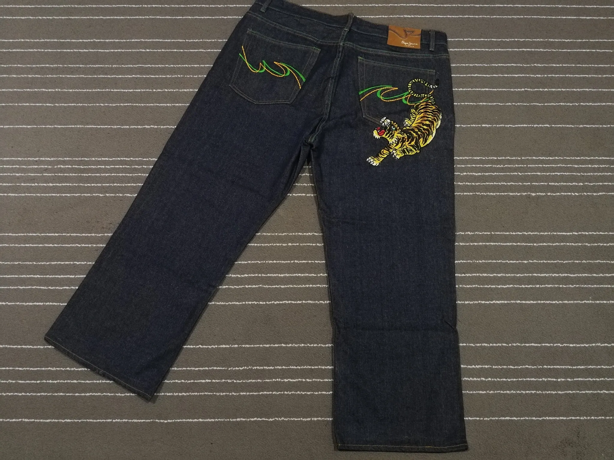 Pape jeans x embroidery TIGERS