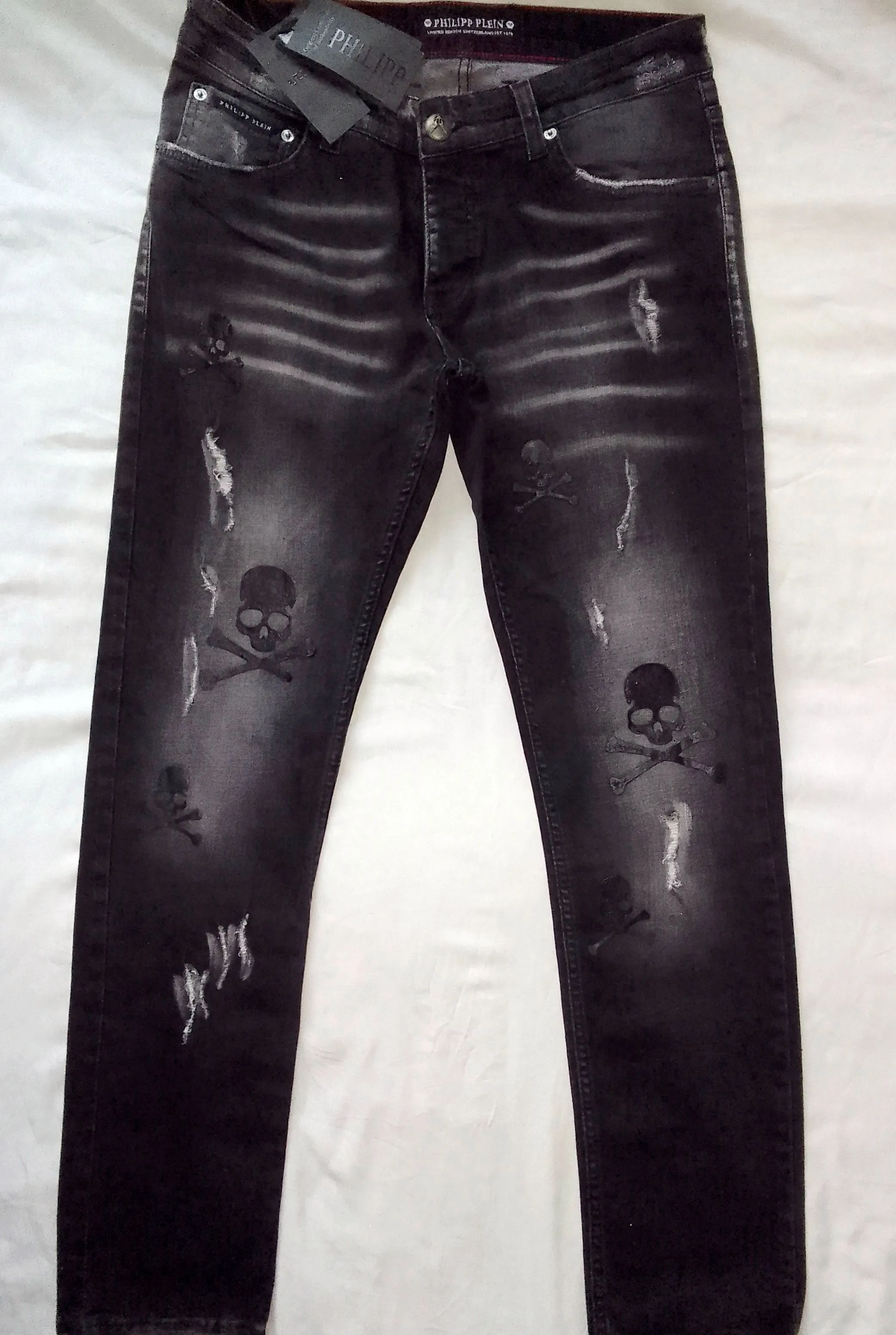 Limited Edition '19 Slim Fit B.I.T.C.H Used Look Black Jeans