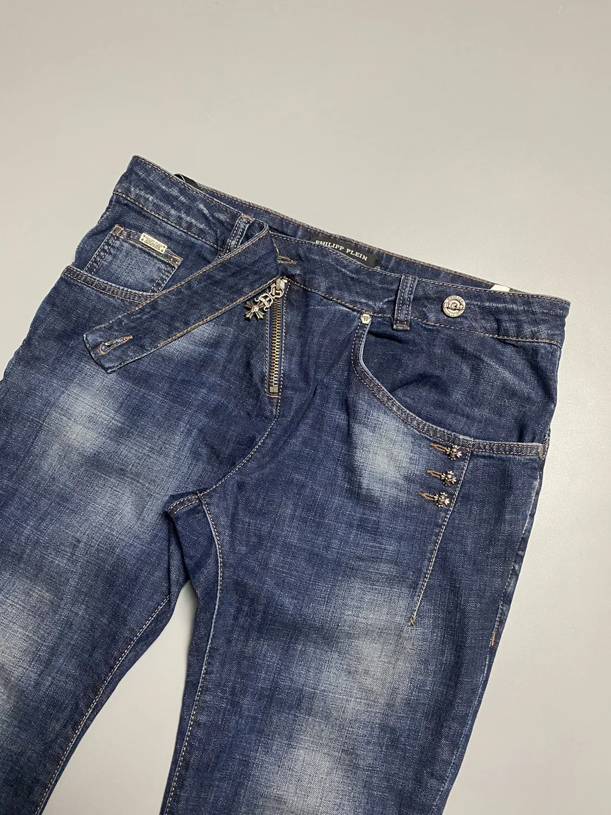 Philipp Plein skull jeans like Chrome Hearts metallic key