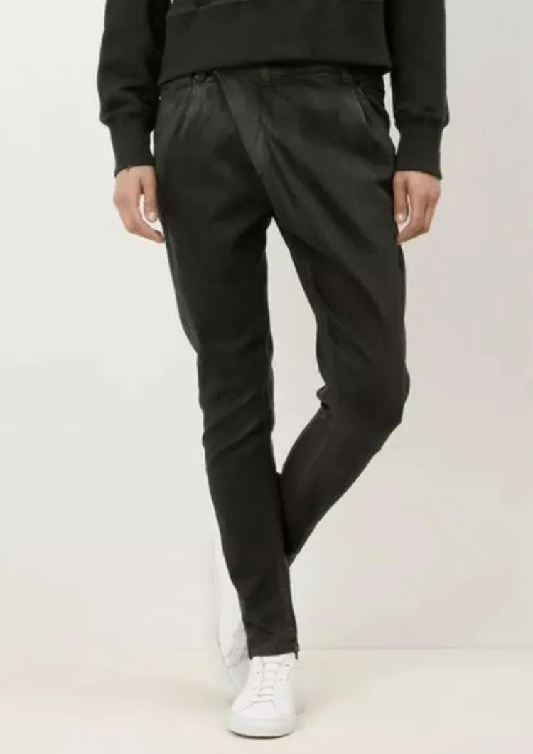 X-over coated jeans. 31