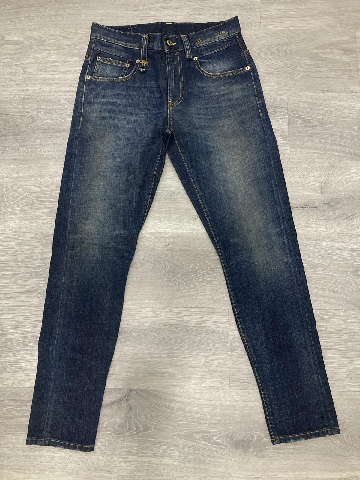 Boy fit. 30
