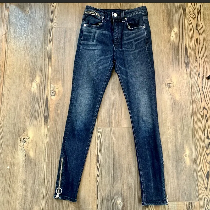 Model O-ring Zip Skinny Stretch Dark Blue Wash Ankle Jeans
