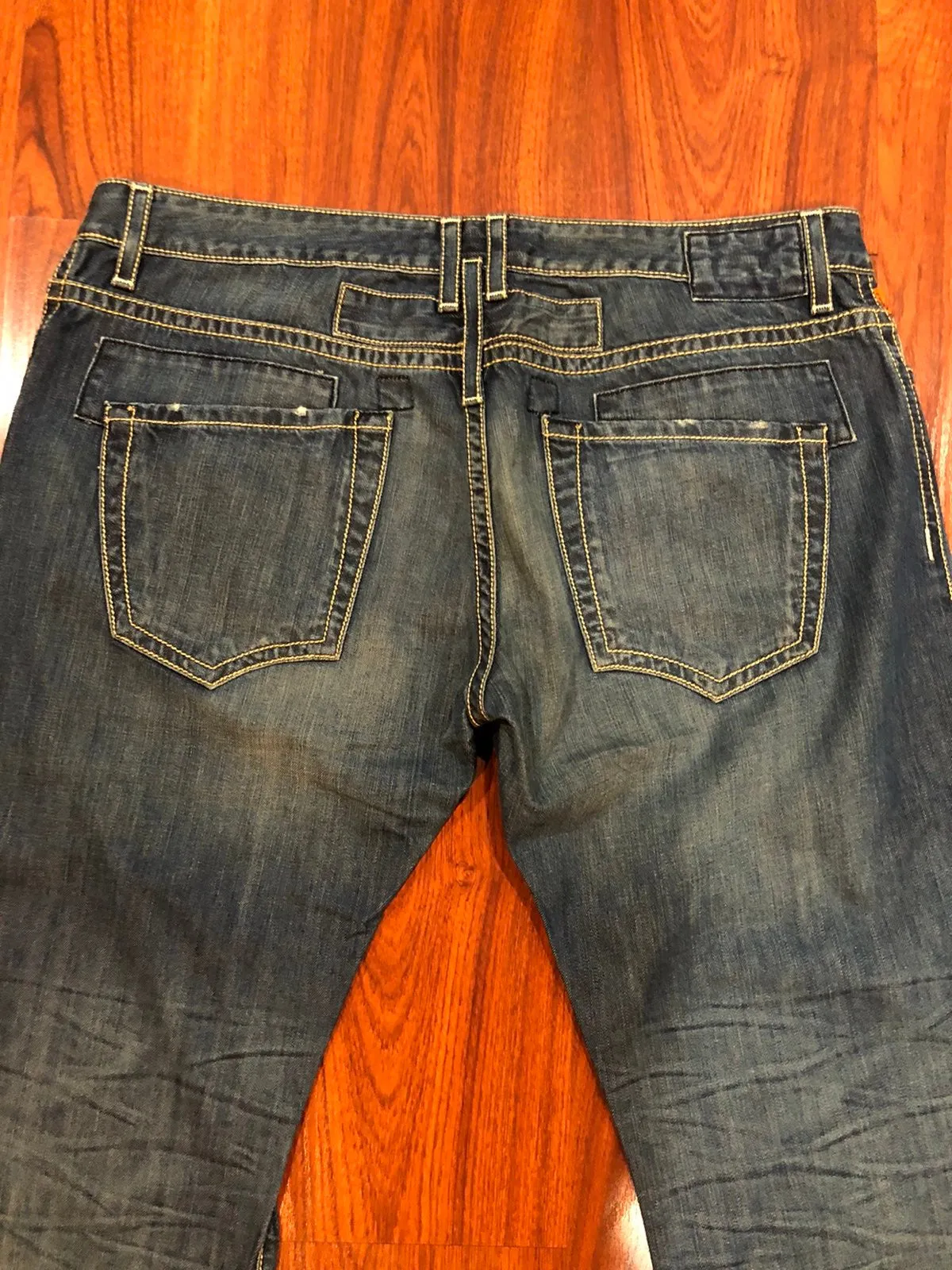 NEW ROBINS JEANS BLUE CLASSICS SZ 42
