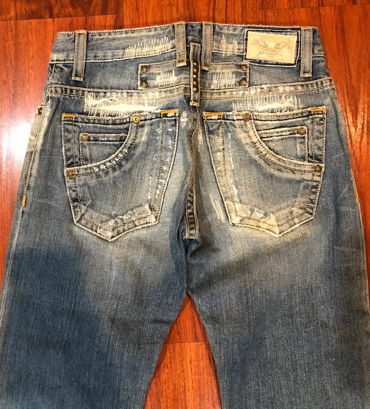 NEW ROBINS JEANS DISTRESSED STITCHED 28