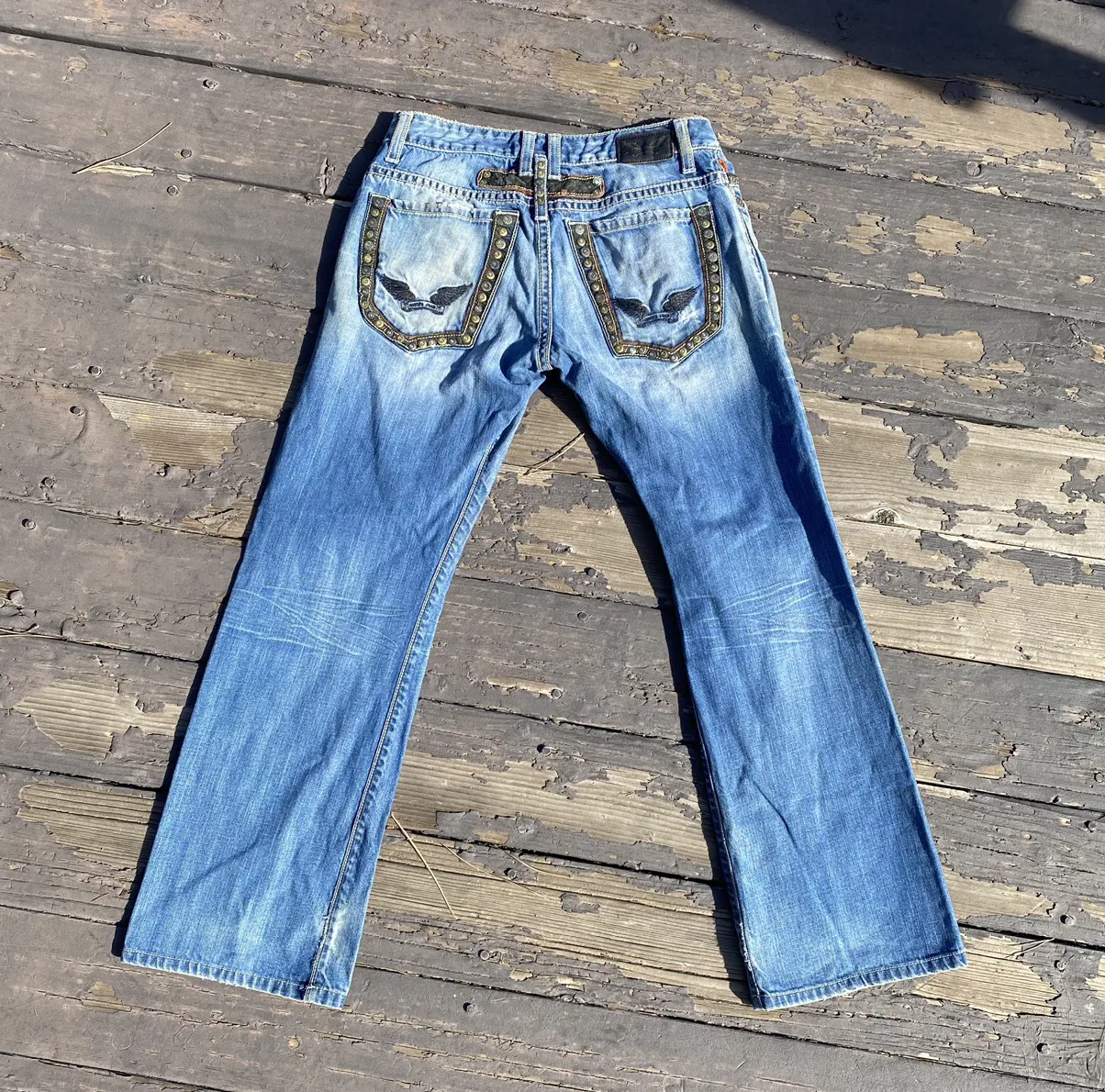 Robins jeans light wash distressed denim