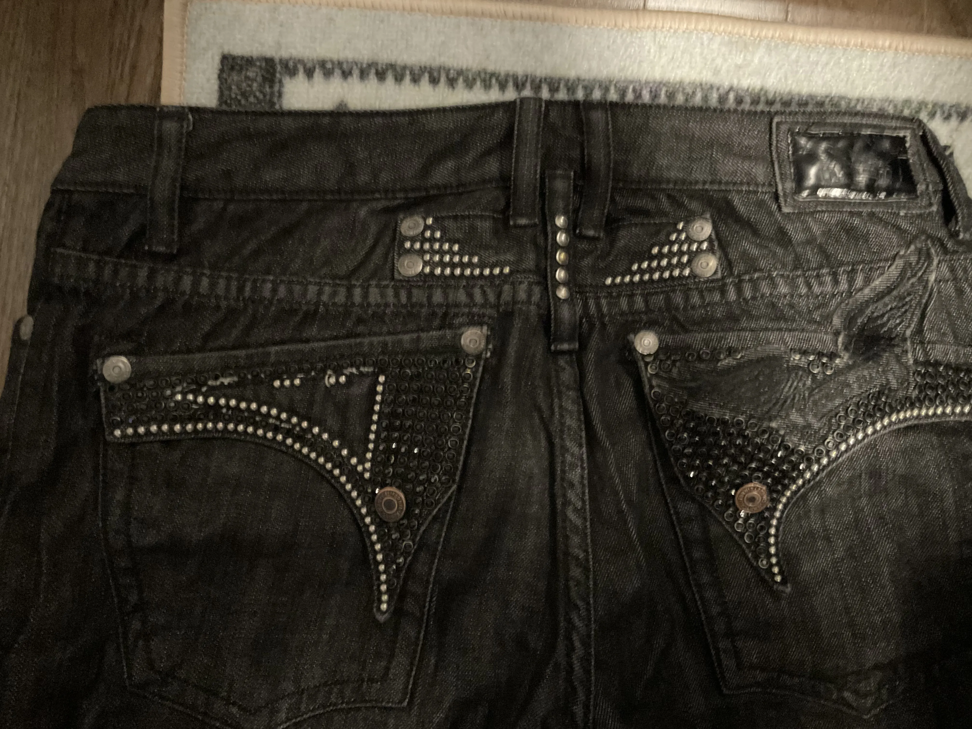 Robins Jean Long Flap
