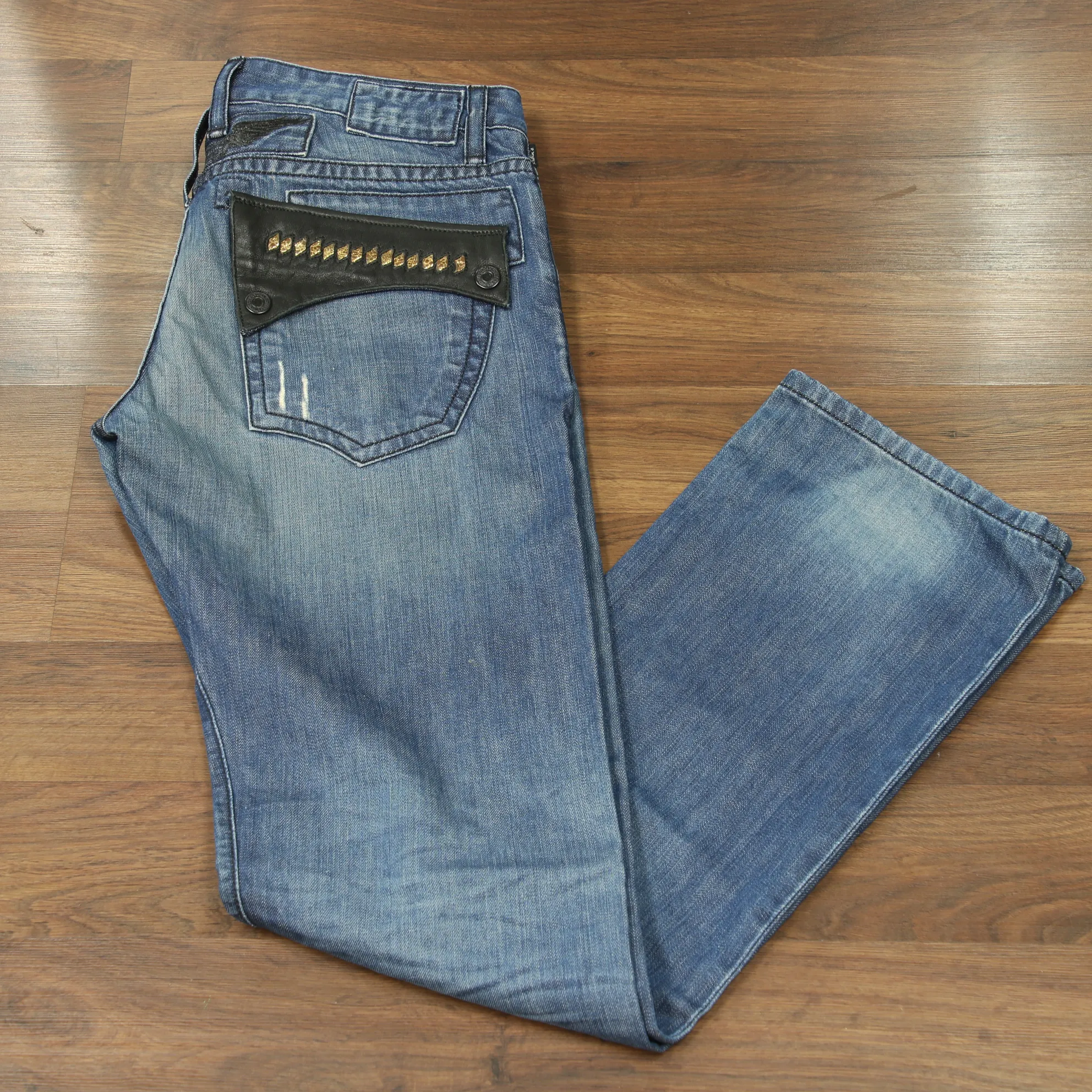 Classic Metallic & Leather Flap Boot-Cut 5 Pockets Jeans