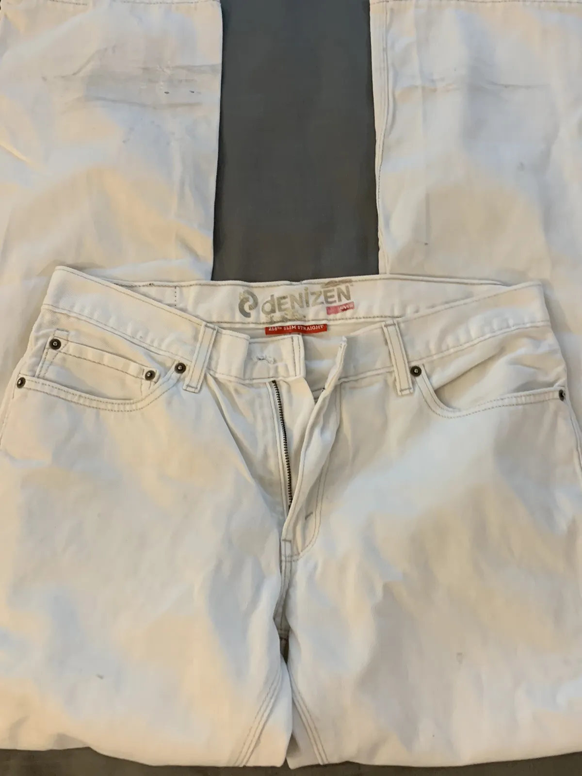 Beat up white rockstar jeans