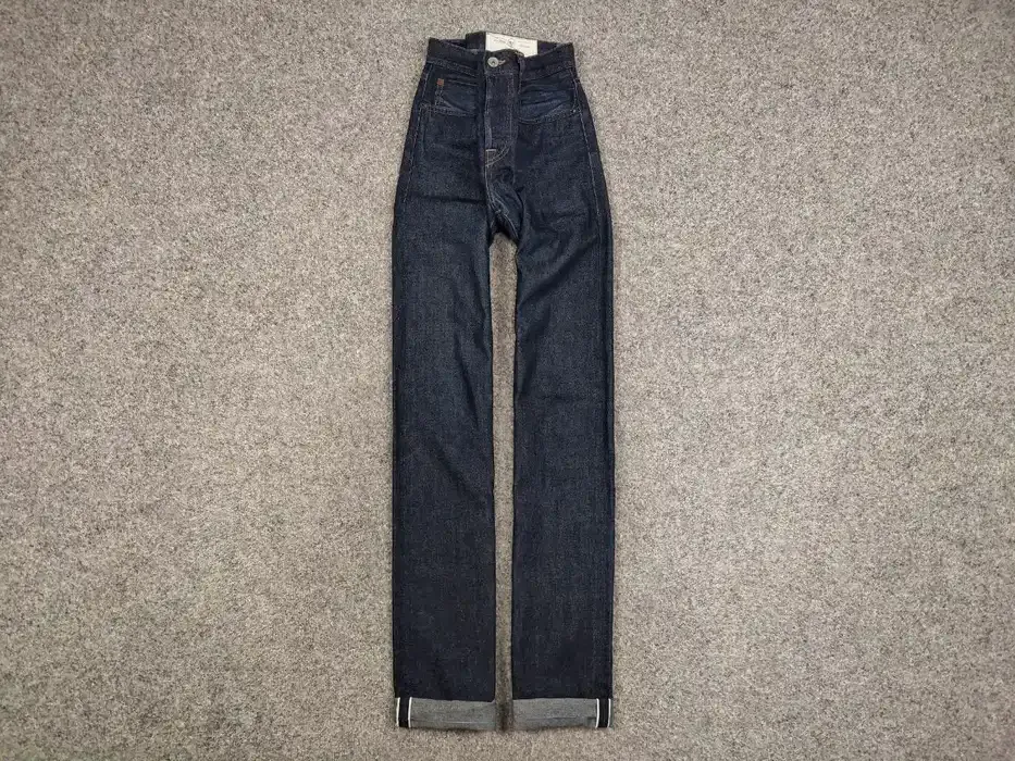 Rogue Territory Stanton Selvedge Denim straight USA Jeans