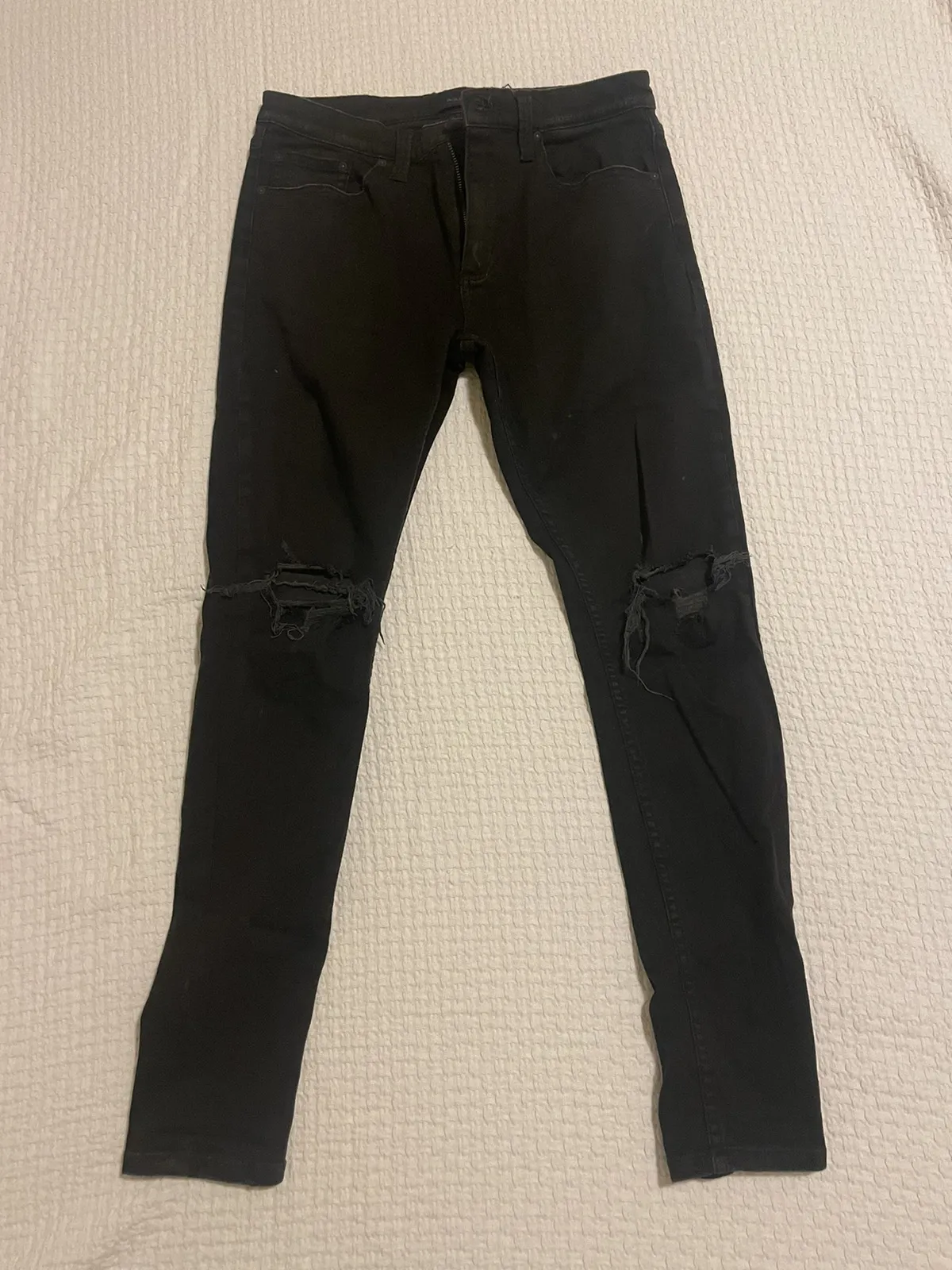 Slim Fit Distressed Rolla’s