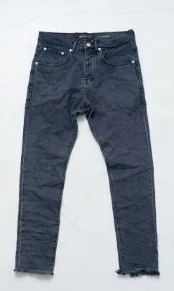 P002 Dropped fit cut off jeans
