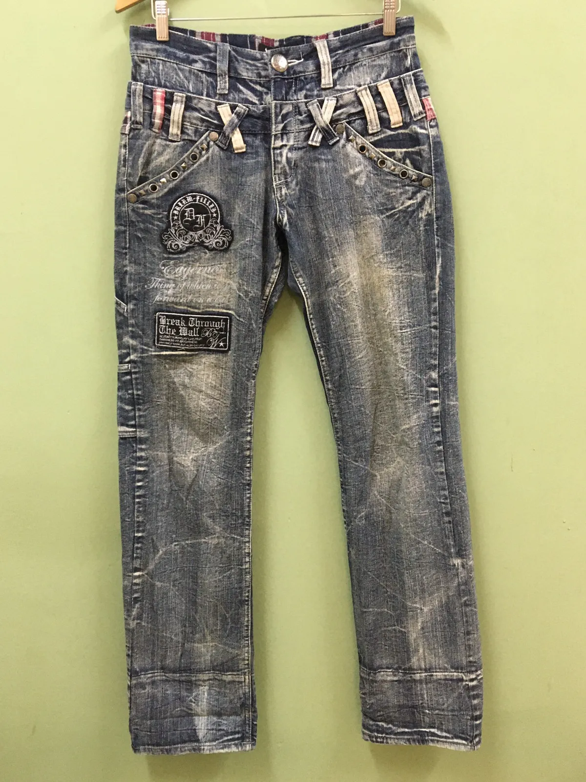 WILD LIFE - RELAXED FIT PATCHES INSPIRE BY MASTERMIND JEANS
