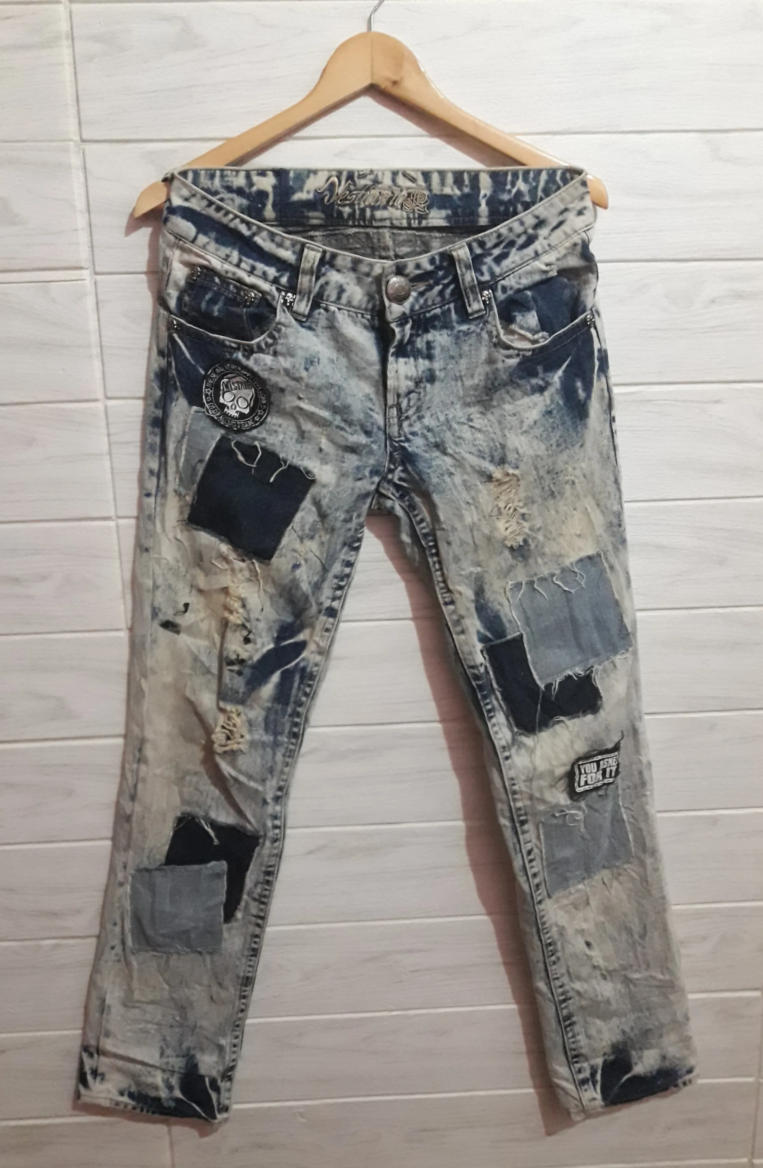 VESTIAMO EVERY GARMENT SKULL JEANS PATCH WORKS DESIGN PUNK